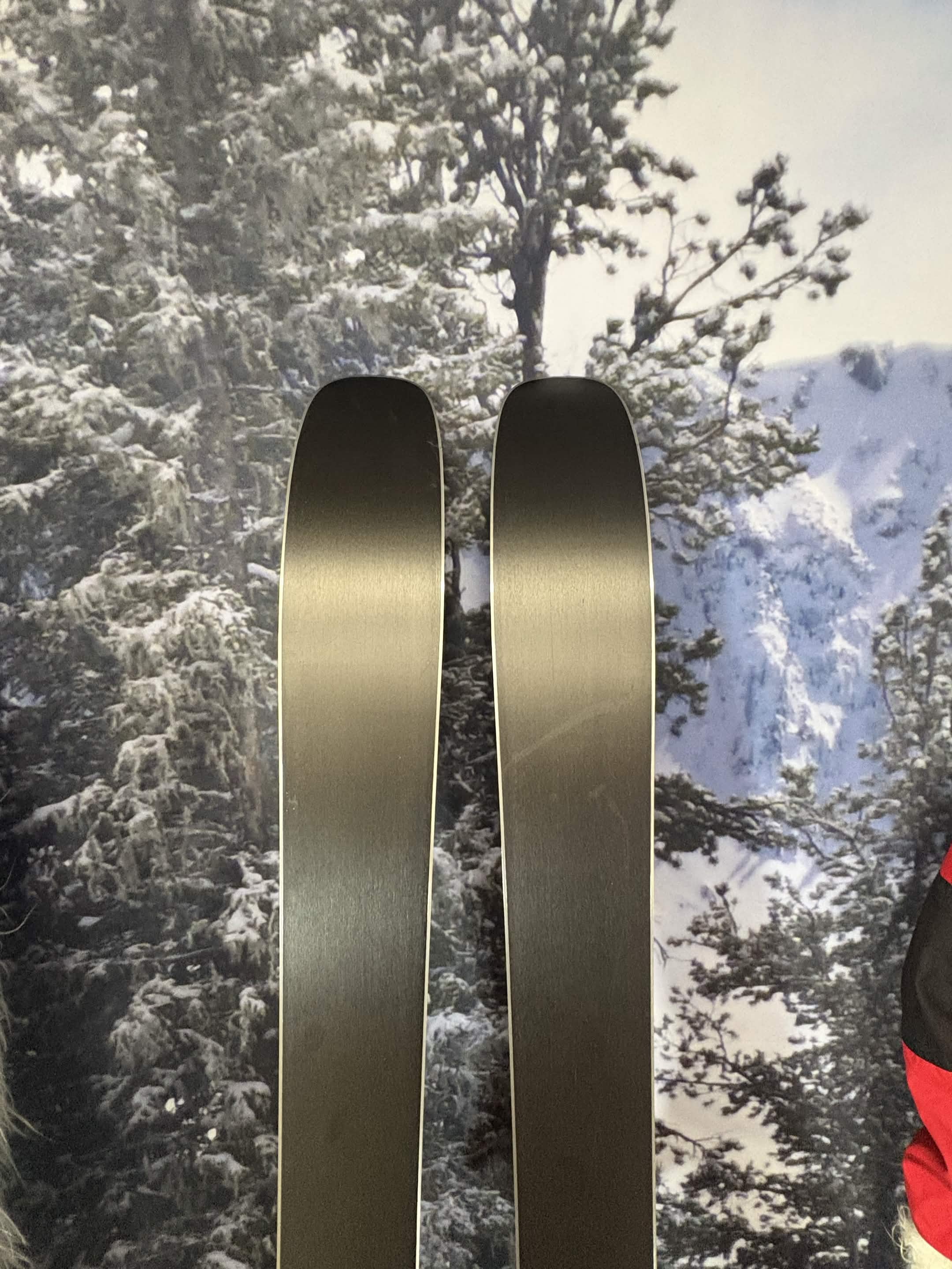 Armada ARV 94 R 178cm Skis w/ Armada Strive 11 ARM SYS Demo Binding - New 2027