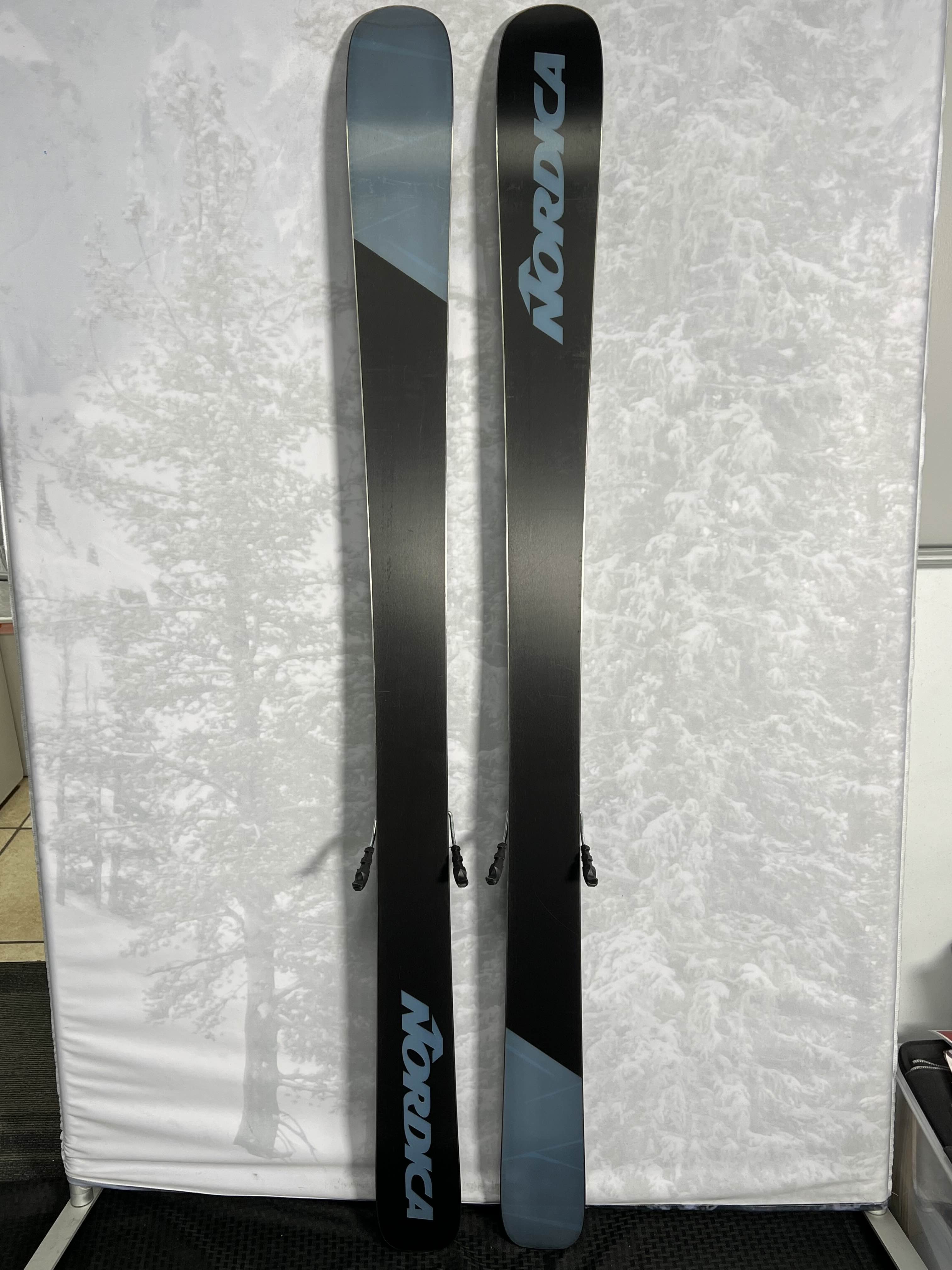 Used Nordica Unleashed 98 174 cm Skis 2023 w/Tyrolia Attack 14 Demo Bindings