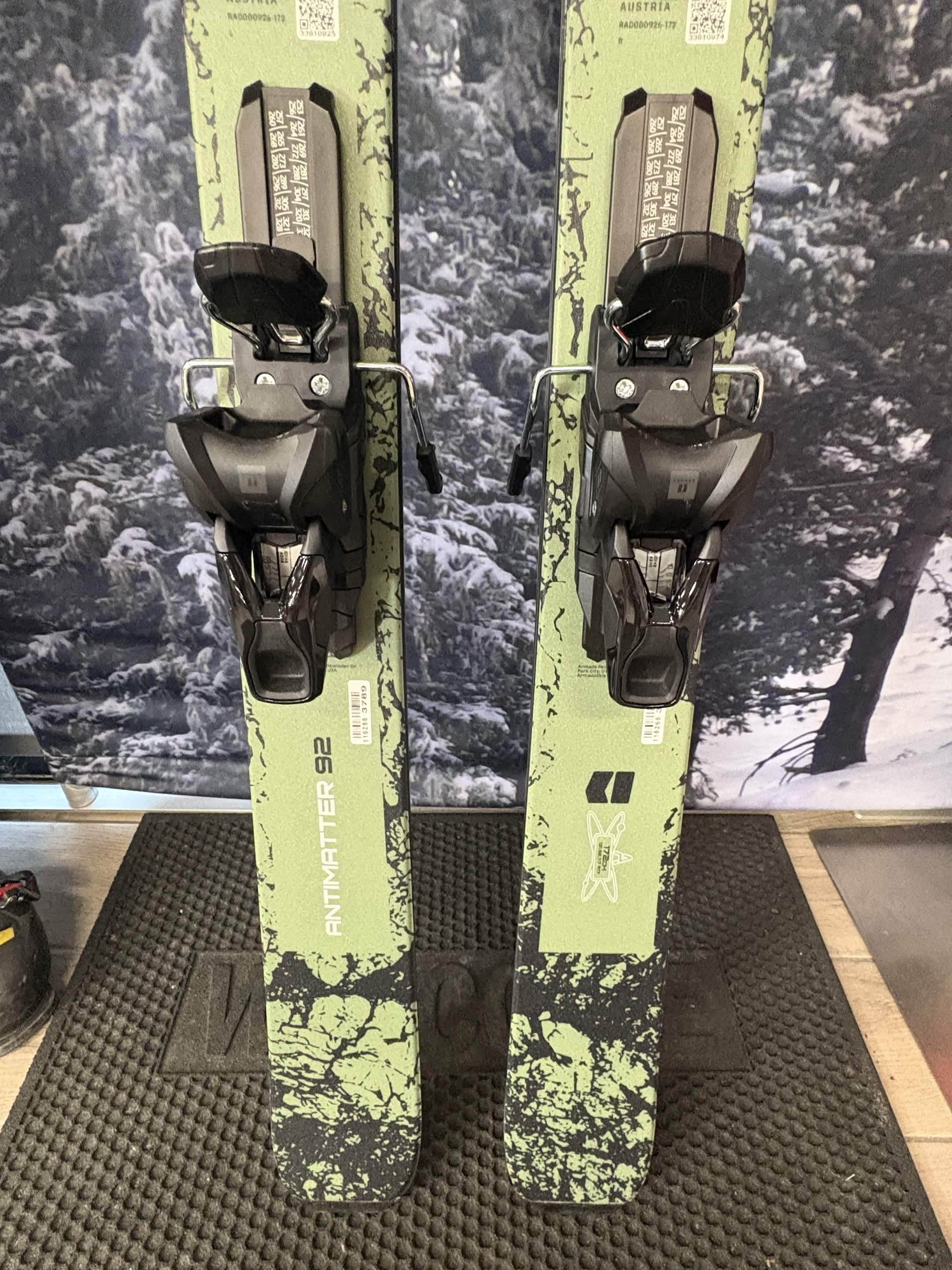 Armada Antimatter 92 R 172cm Skis w/ Armada Strive 11 ARM SYS Demo Binding - New 2027