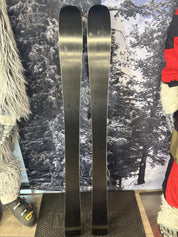 Atomic Bent Jr 140cm Skis w/ Atomic L6 GW SYS ATO Demo Binding - New 2027