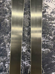 Atomic Bent Jr 140cm Skis w/ Atomic L6 GW SYS ATO Demo Binding - New 2027