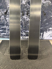 Atomic Bent Jr 140cm Skis w/ Atomic L6 GW SYS ATO Demo Binding - New 2027