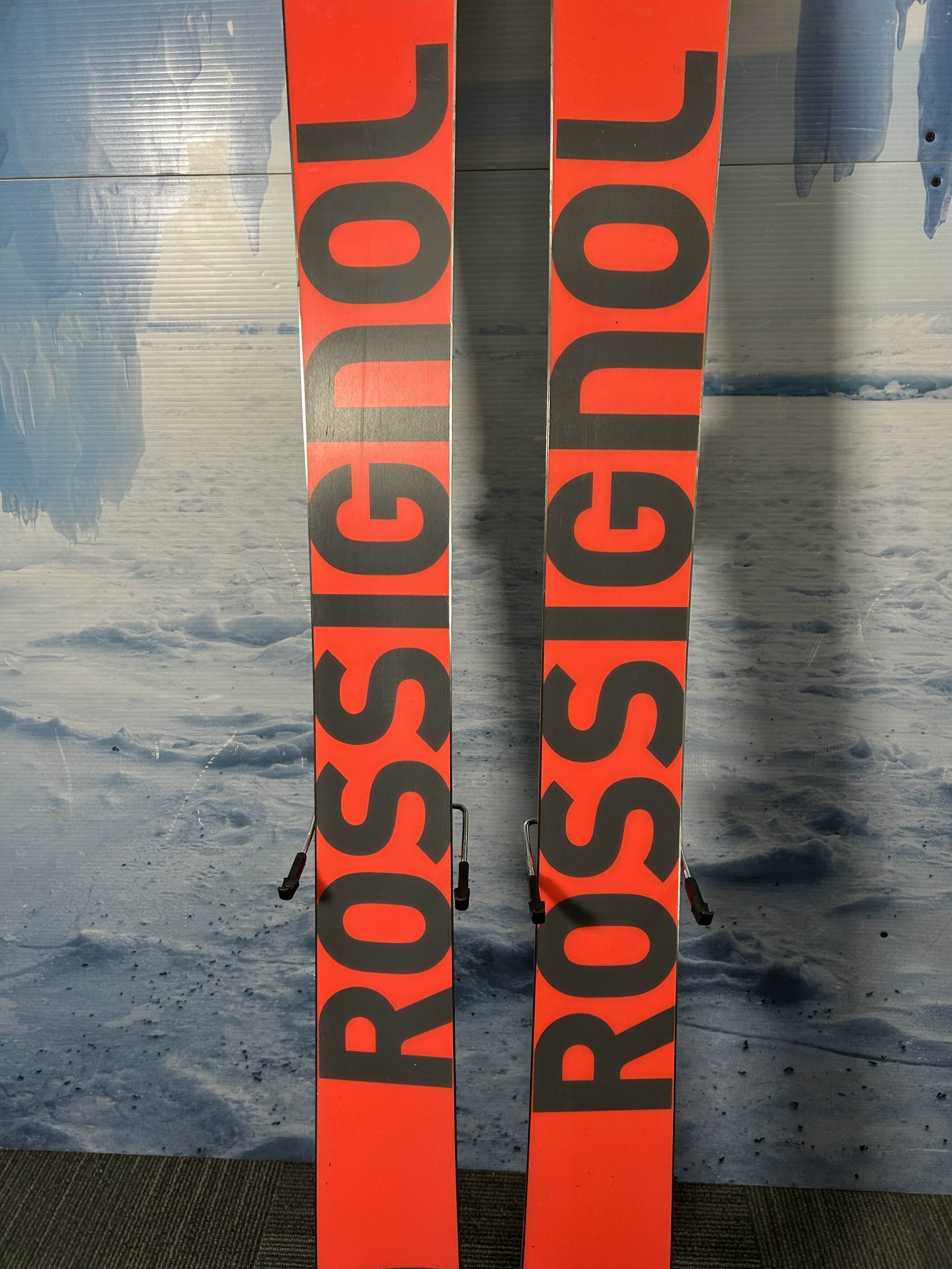 Used 2022 Rossignol Blackops Gamer 118 Ski w/ Look Nx 12 Demo Bindings - 176CM