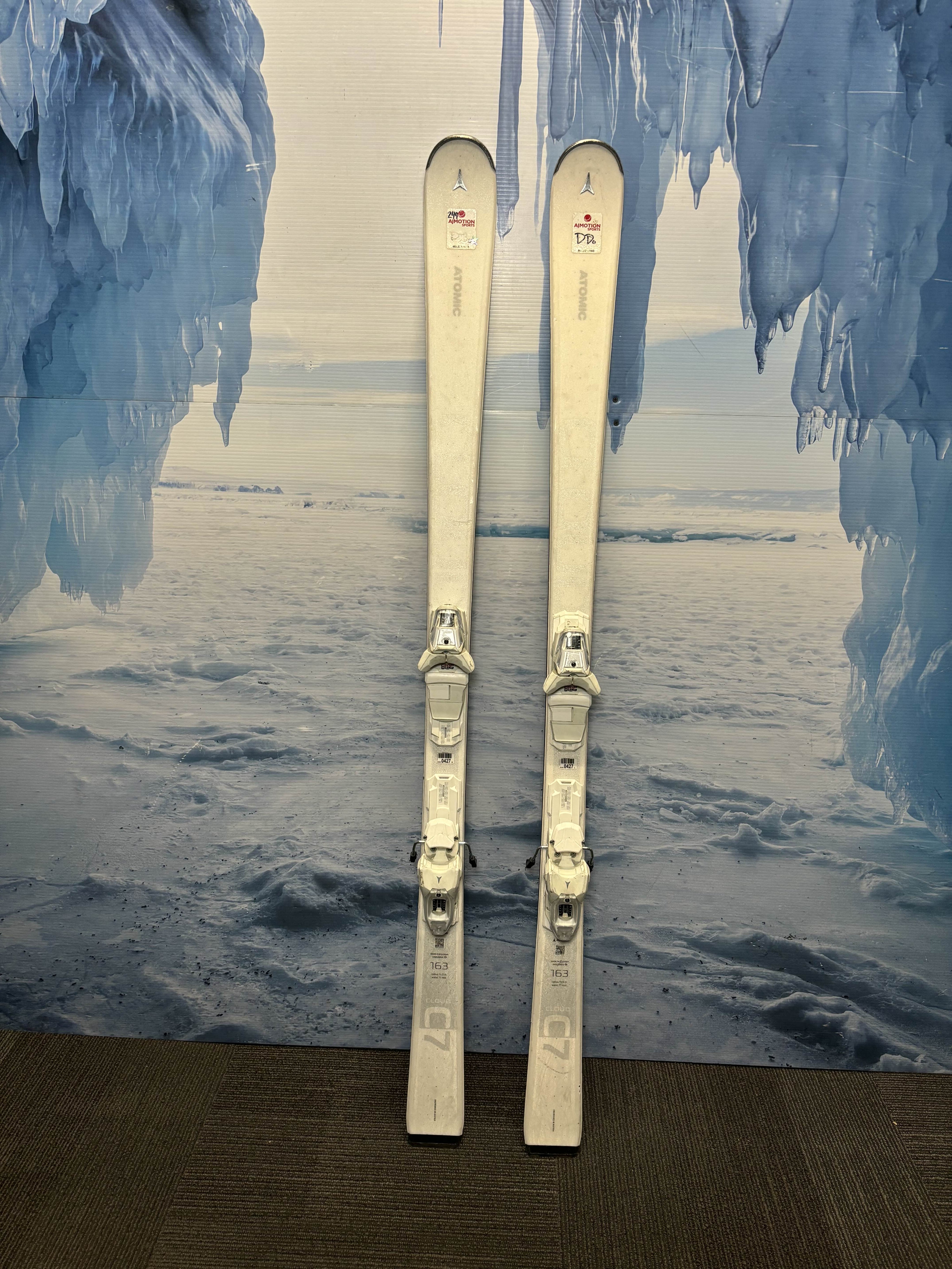 Used Atomic Cloud 71 C Ski 163cm w/ Atomic M10 Grip Walk Rental Binding