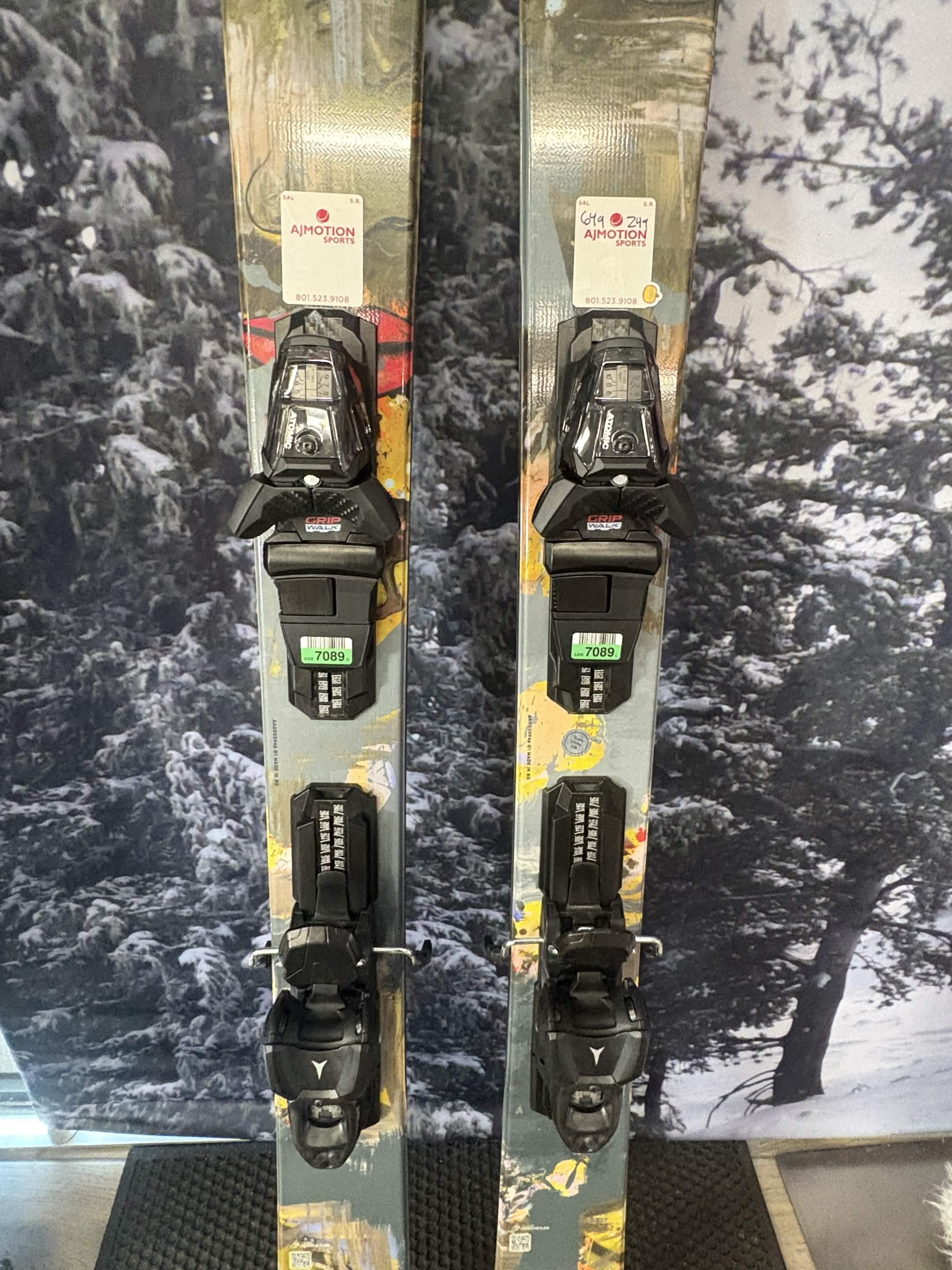 Atomic Bent Mini 163cm Skis w/ ATOMIC M10 GW SYS ATO Demo Binding -New 2027