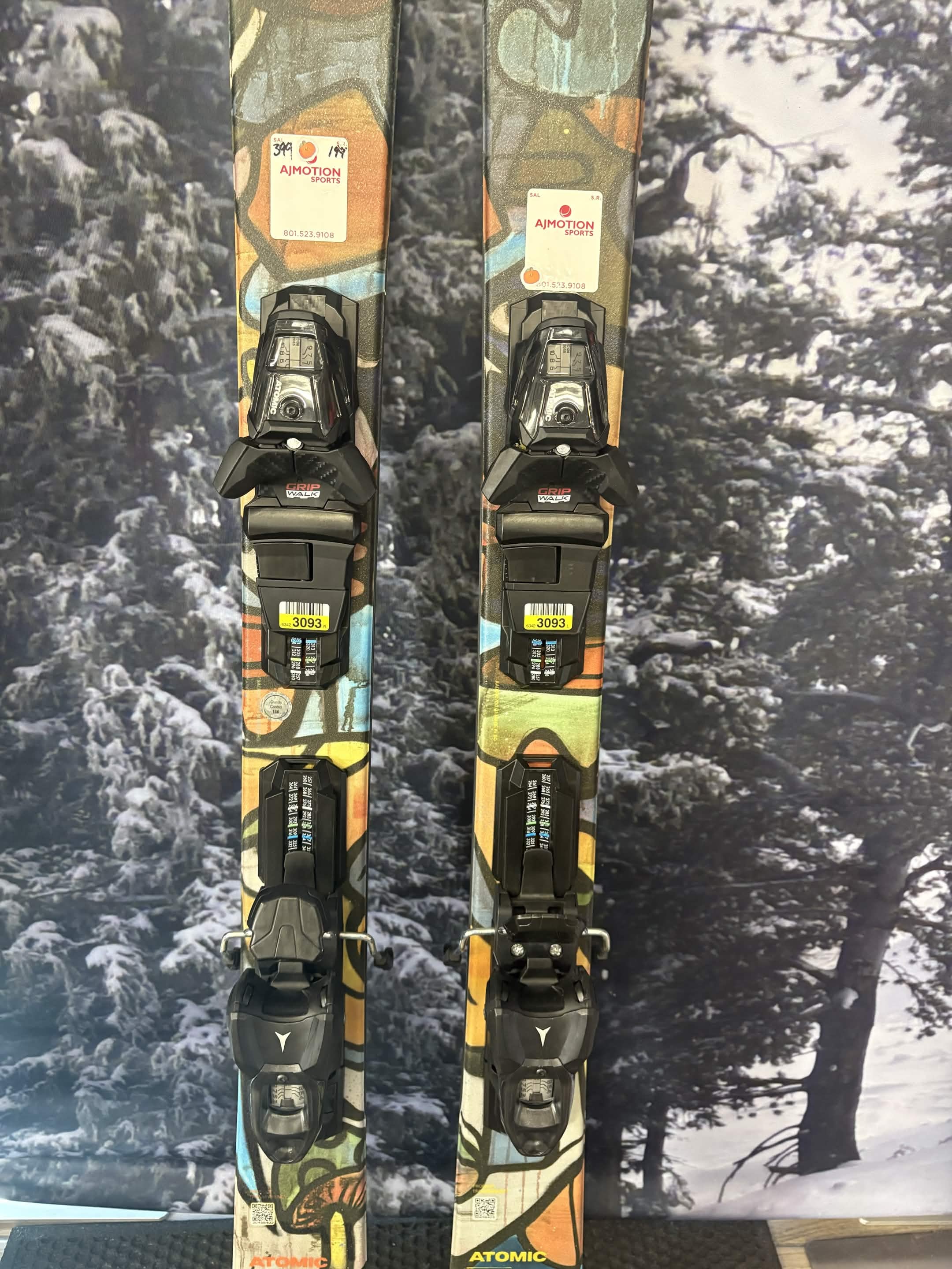 Atomic Bent Chetler 85R 150cm Skis w/ ATOMIC EM10 GW ATO SYS Demo Binding - New 2026