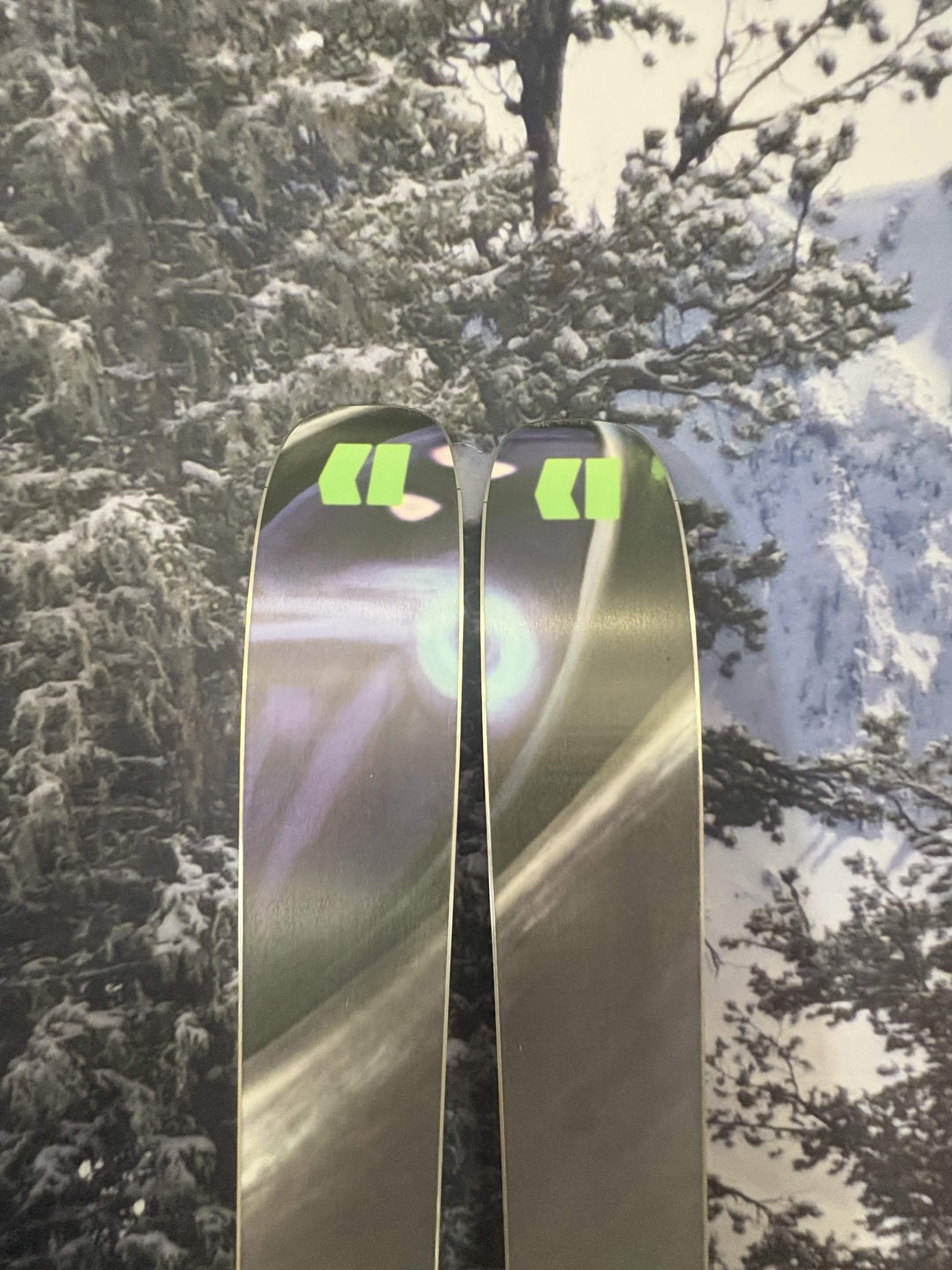 Armada ARV 100 Madsteez 164cm Skis w/ ATOMIC NR Strive 11 GW ATO Demo Binding - New 2027