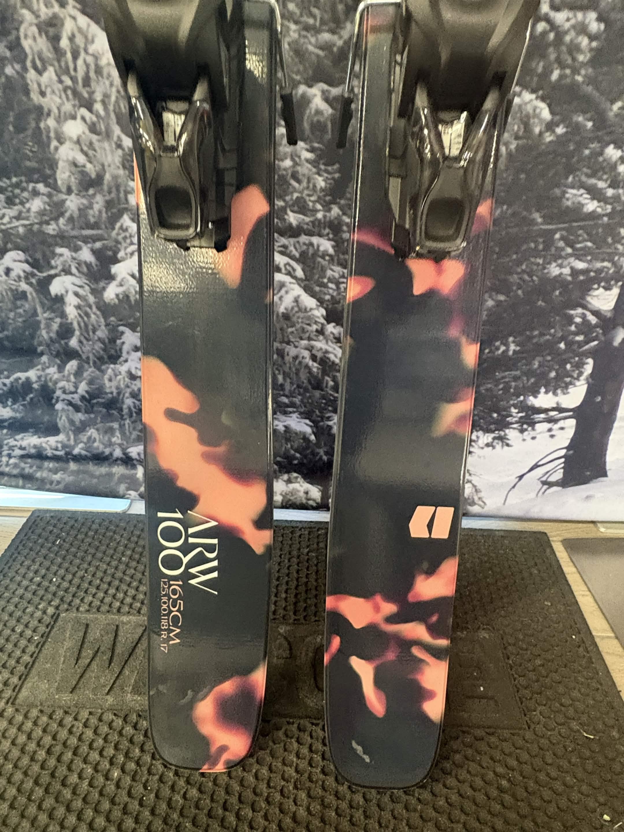 Armada ARW 100 165cm Skis w/ ATOMIC NR Strive 11 GW ATO Demo Binding -New 2027