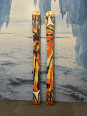 Used Atomic Bentchetler Ski 143cm w/ Tyrolia LRX 7.5 Rental Bindings