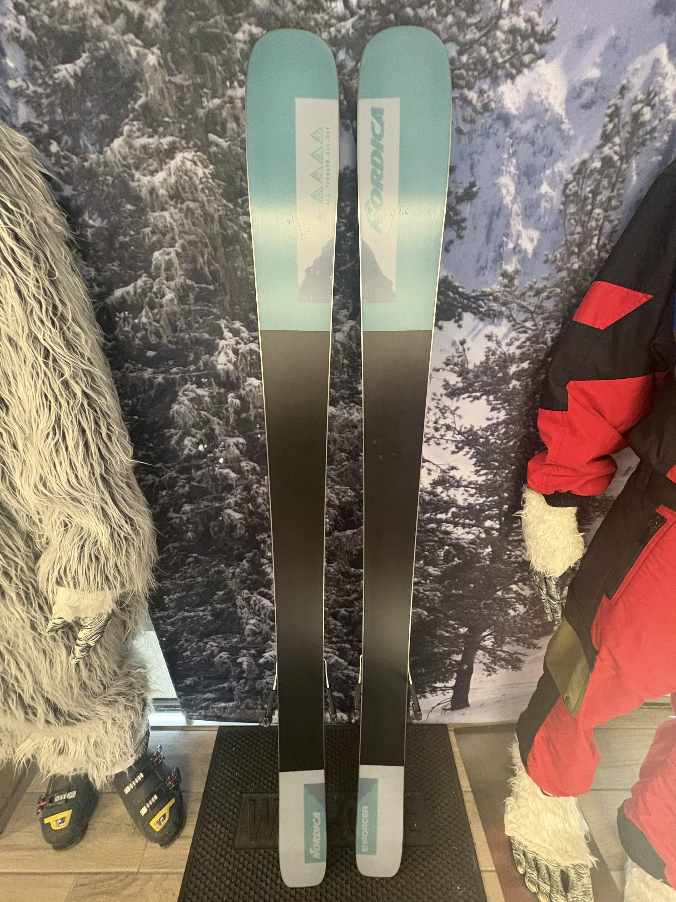 Nordica Enforcer 94 173cm Skis w/ ATOMIC NR Strive 13 GW ATO Demo Binding -New 2027