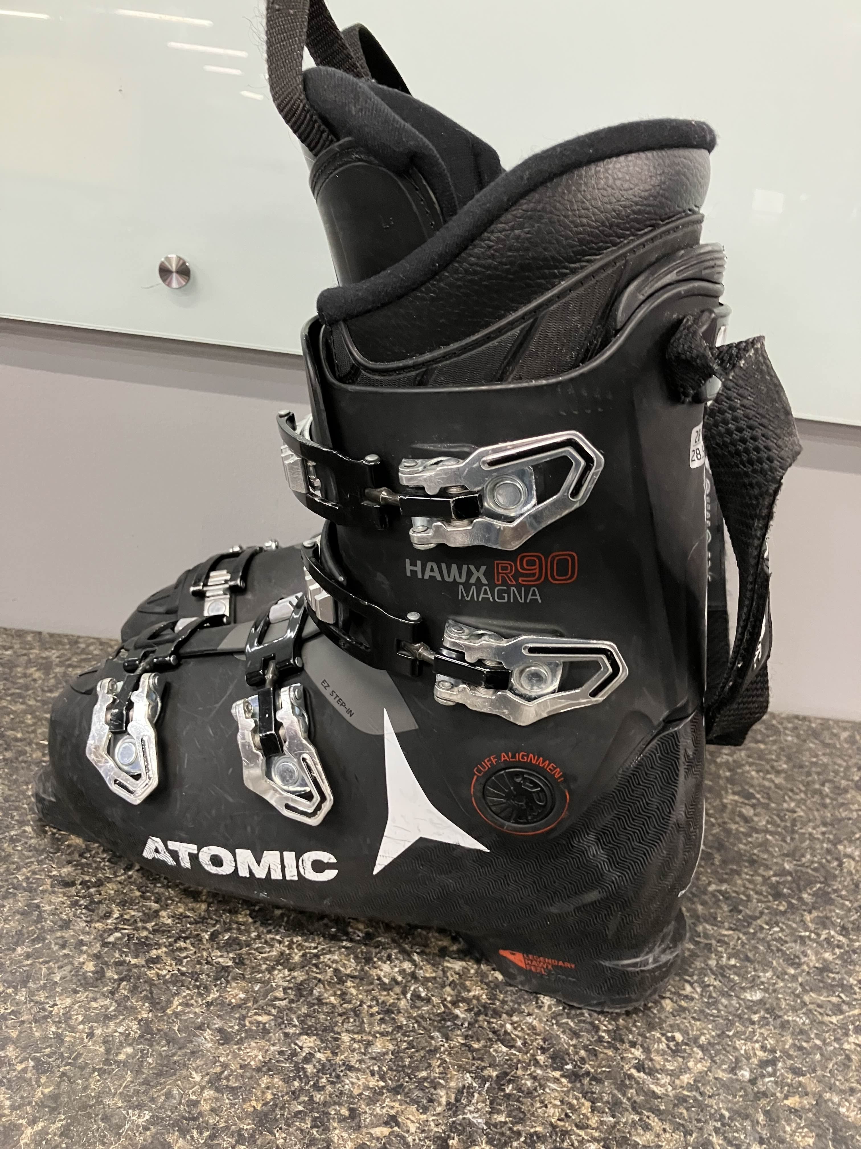 Used Atomic Hawx Magna R90 - 28.5 MP