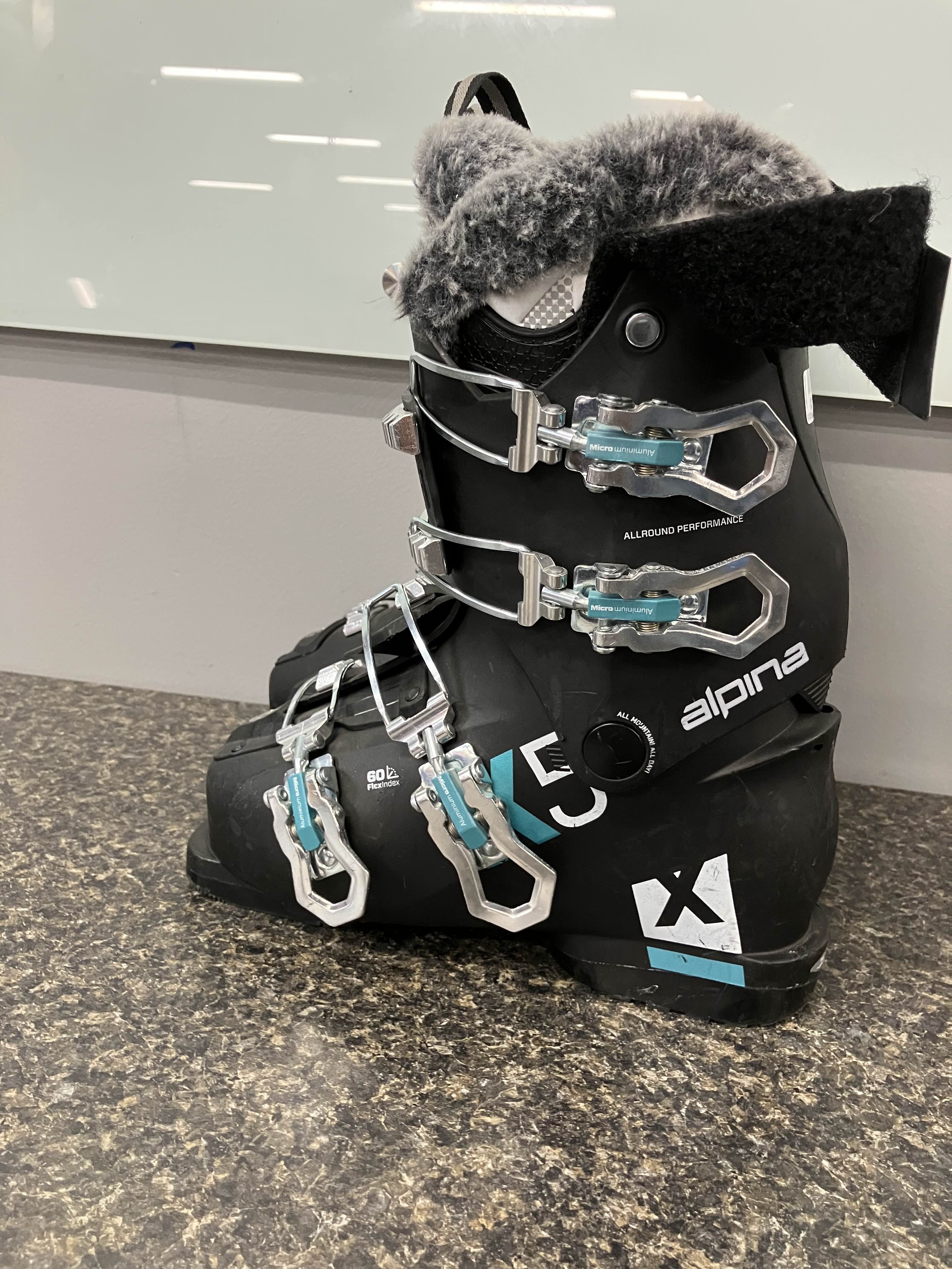 Used Alpina X5 Ski Boot - 22.5MP