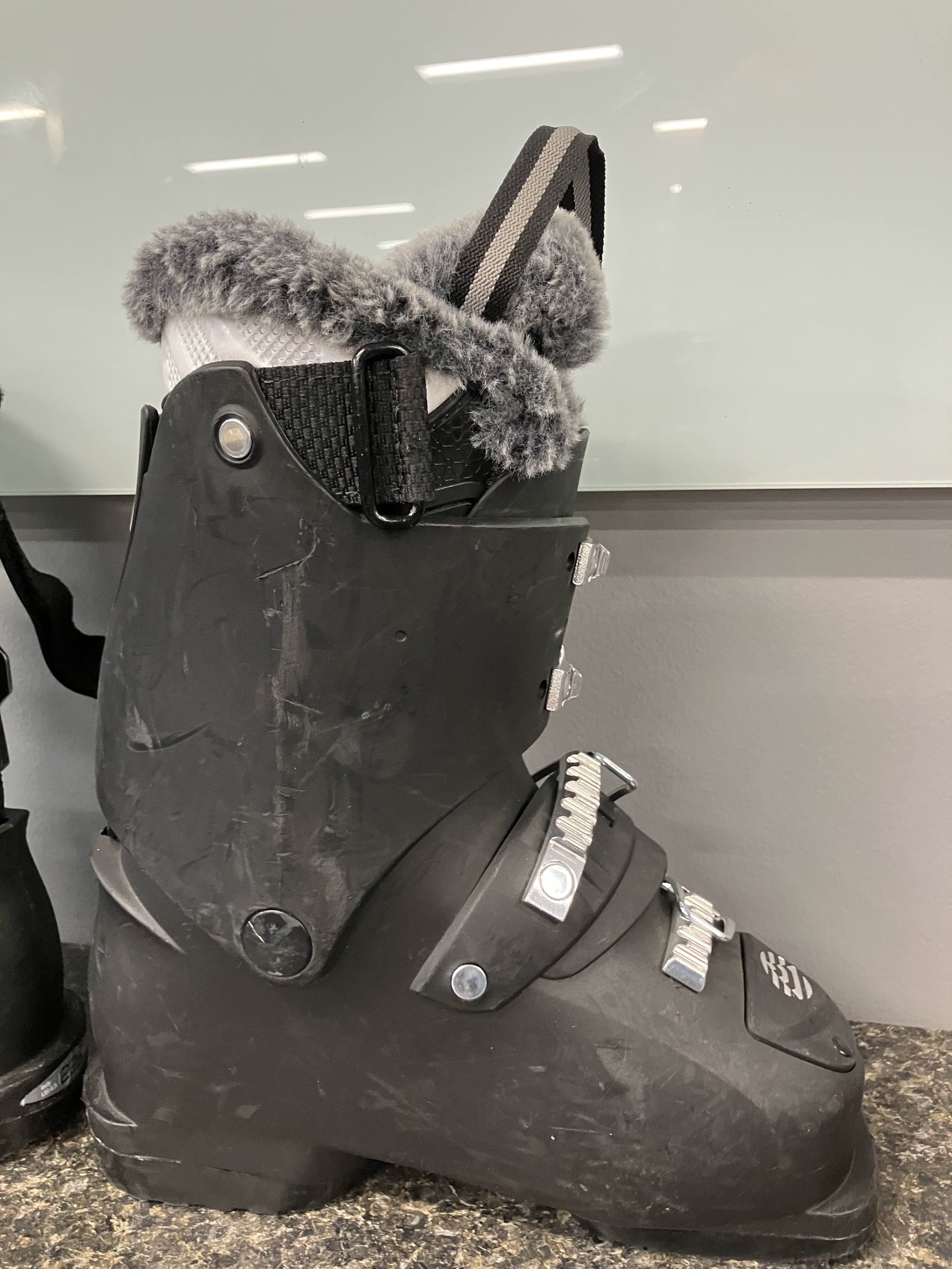 Used Alpina X5 Ski Boot - 22.5MP