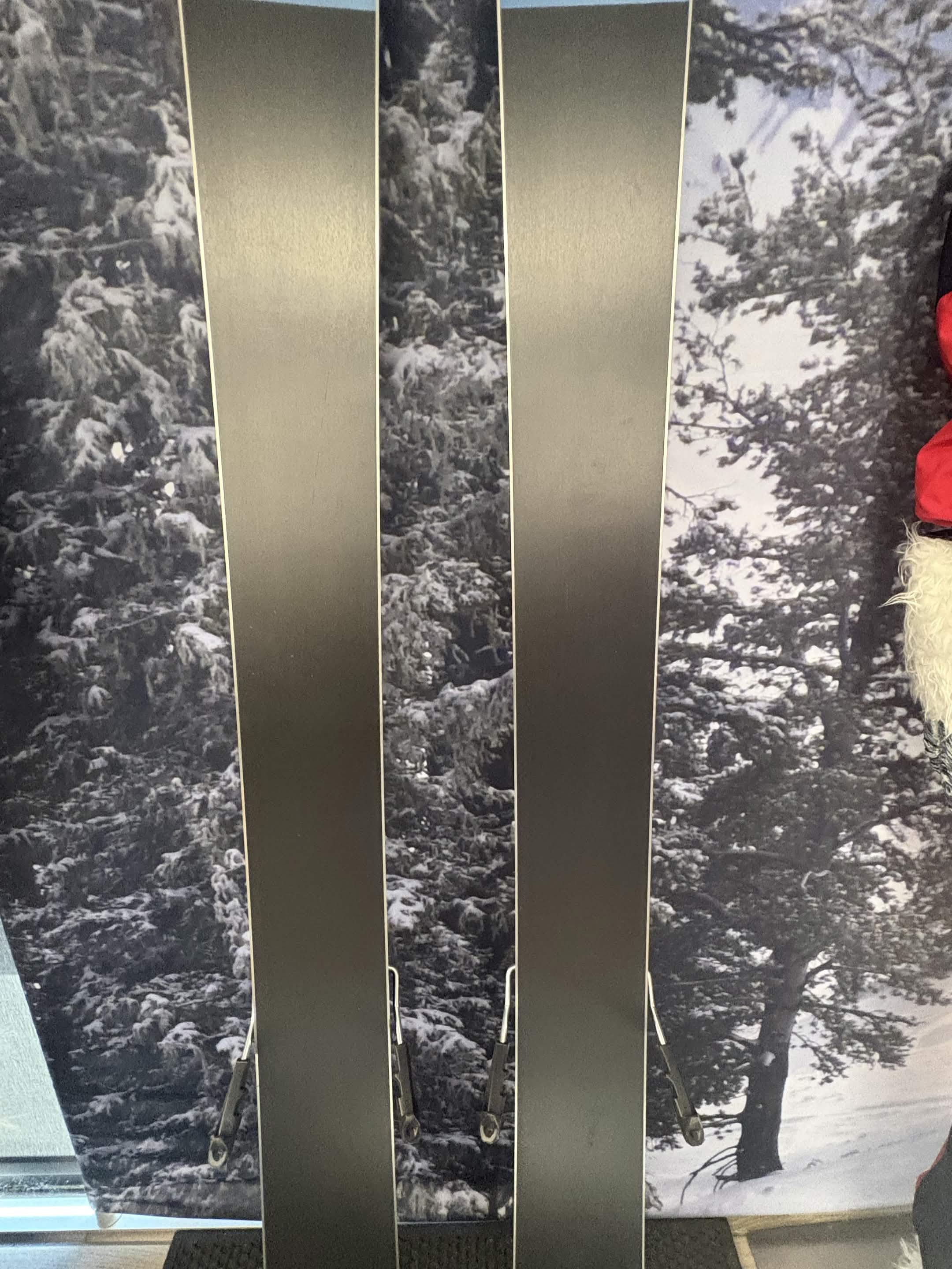 Nordica Enforcer 99 173cm Skis w/ ATOMIC NR Strive 13 GW ATO Demo Binding - New 2027