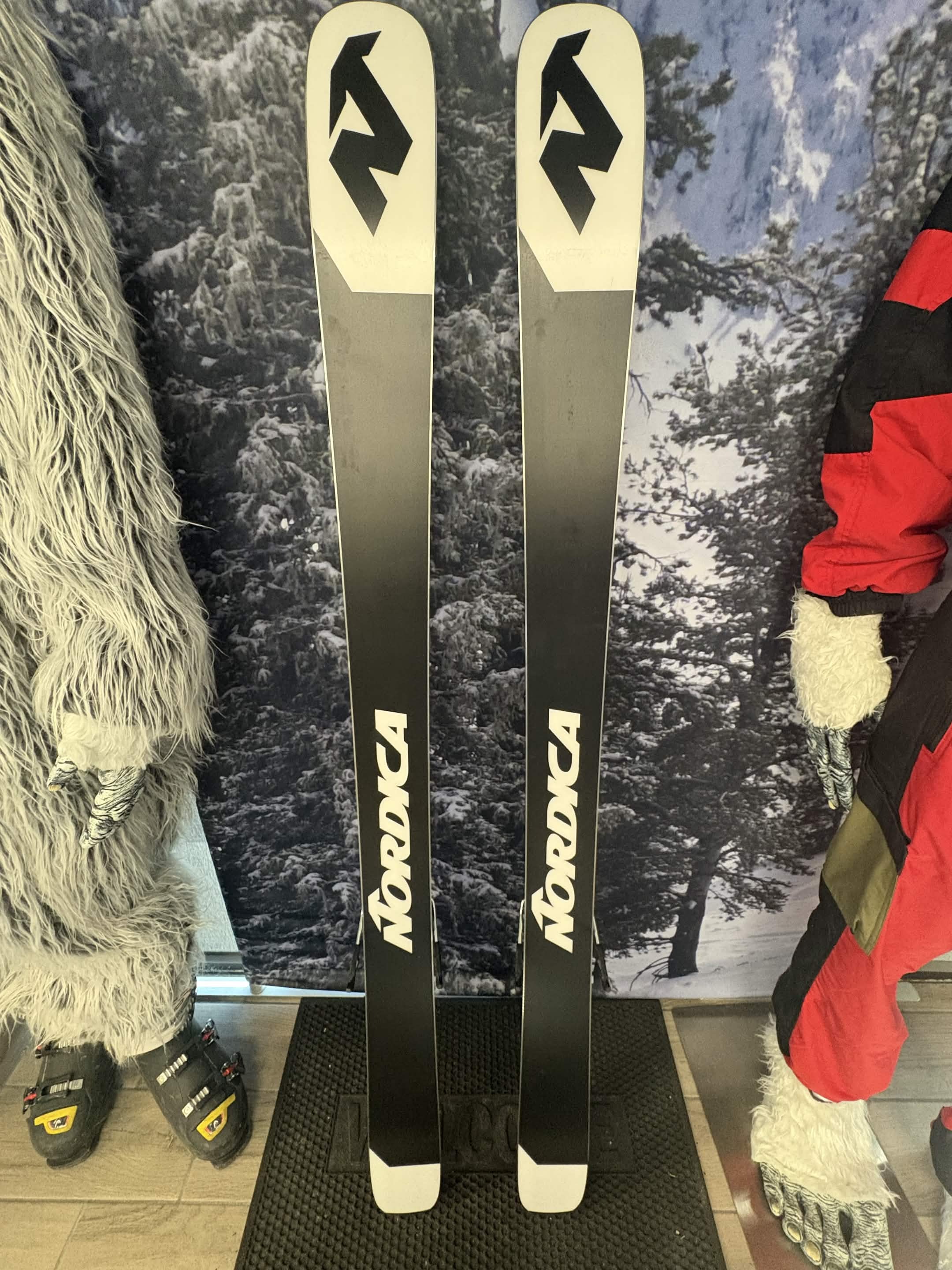 Nordica Santa Ana 92 161cm Skis w/ ATOMIC NR Strive 11 GW ATO Demo Binding- New 2027