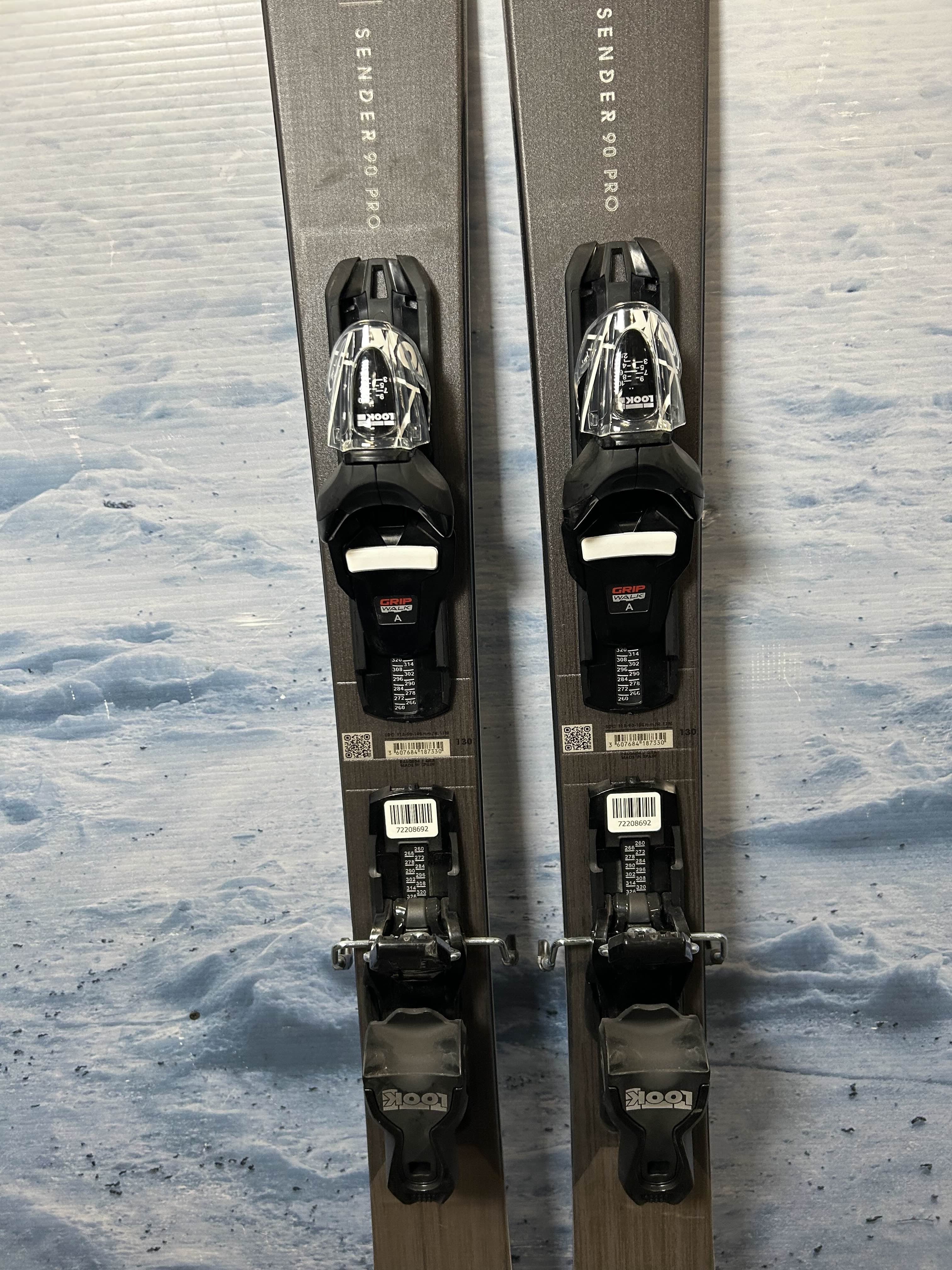 Used Rossignol Sender 90 Pro Ski - 130CM W/ Look Xpress 10 GW Demo Binding