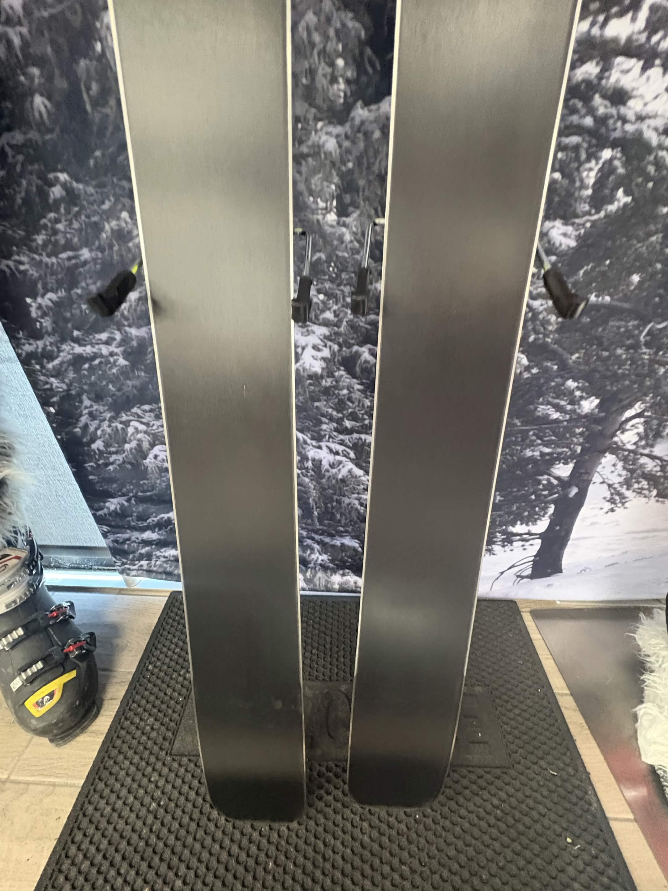 Rossignol Soul 102 180cm Skis w/ ROSSIGNOL NX 12 Konect GW SYS Demo Binding -New 2027