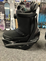 Used Burton Highshot X Step-on Snowboard Boot+Binding Womens 6(25/26)