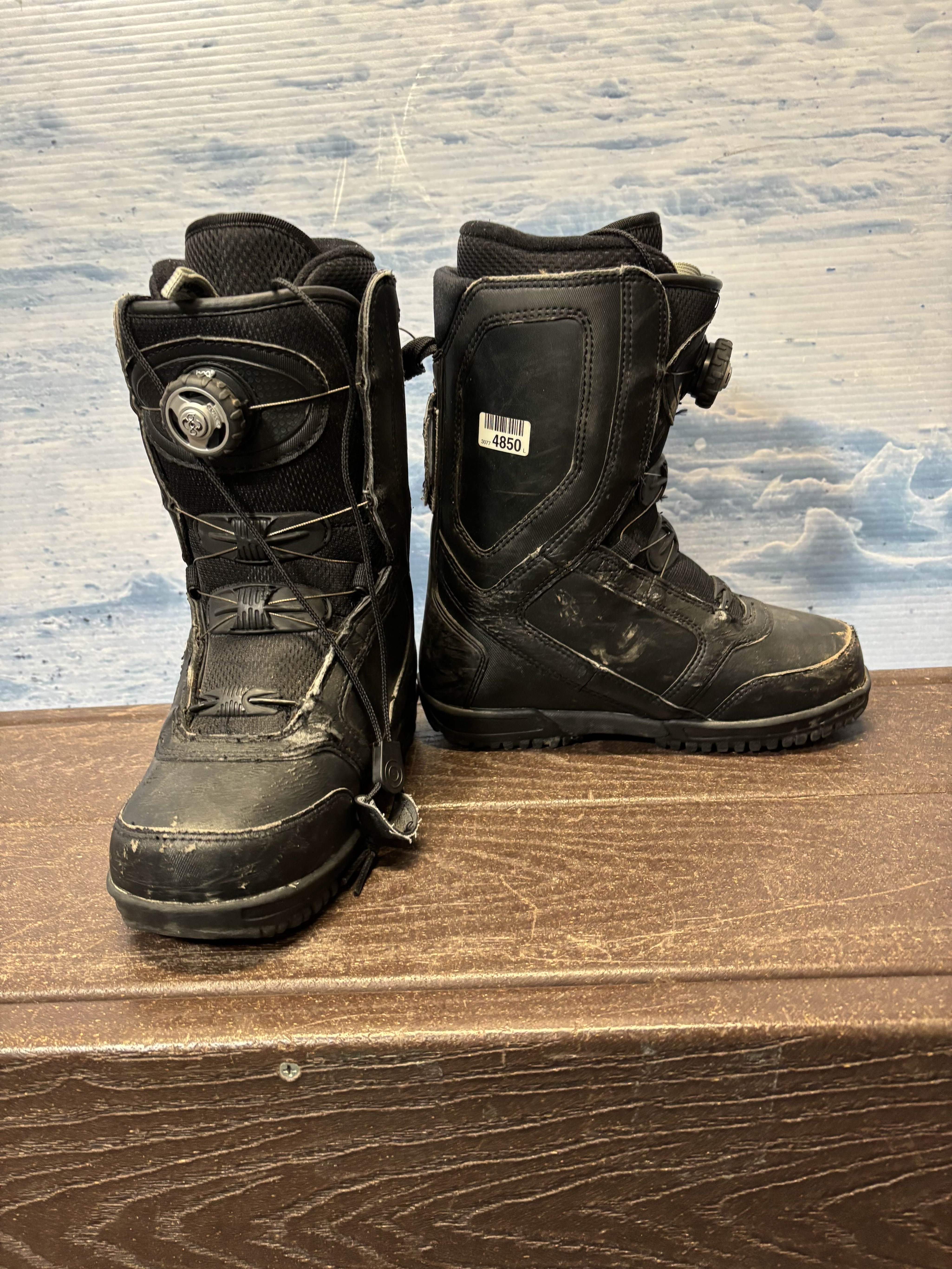 Used Rossignol Rossi Seasonal 23.0 BOA Snowboard Boots