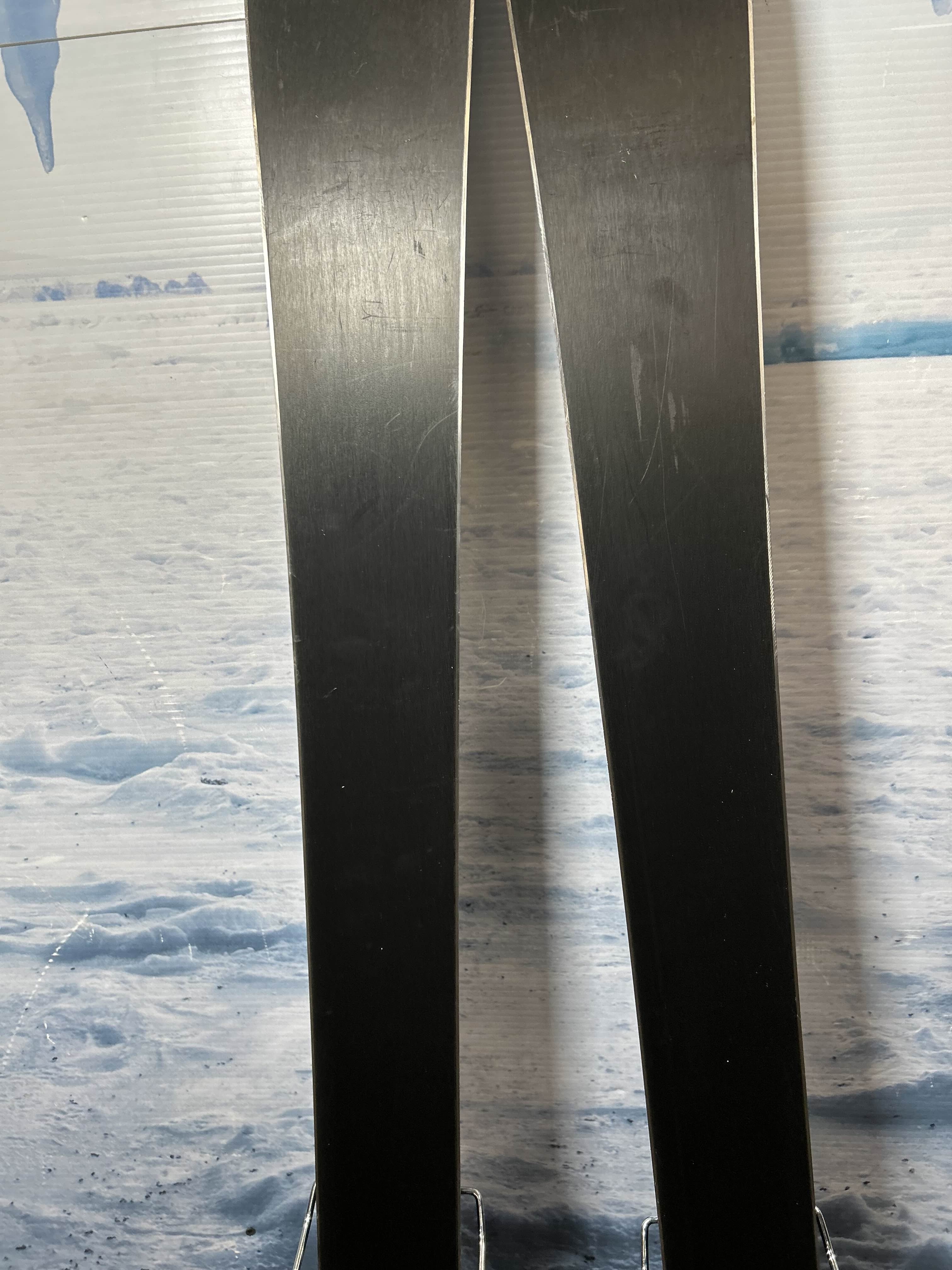 Used Rossignol Sender 90 Pro Ski - 140CM W/ Look Xpress 10 GW Demo Binding