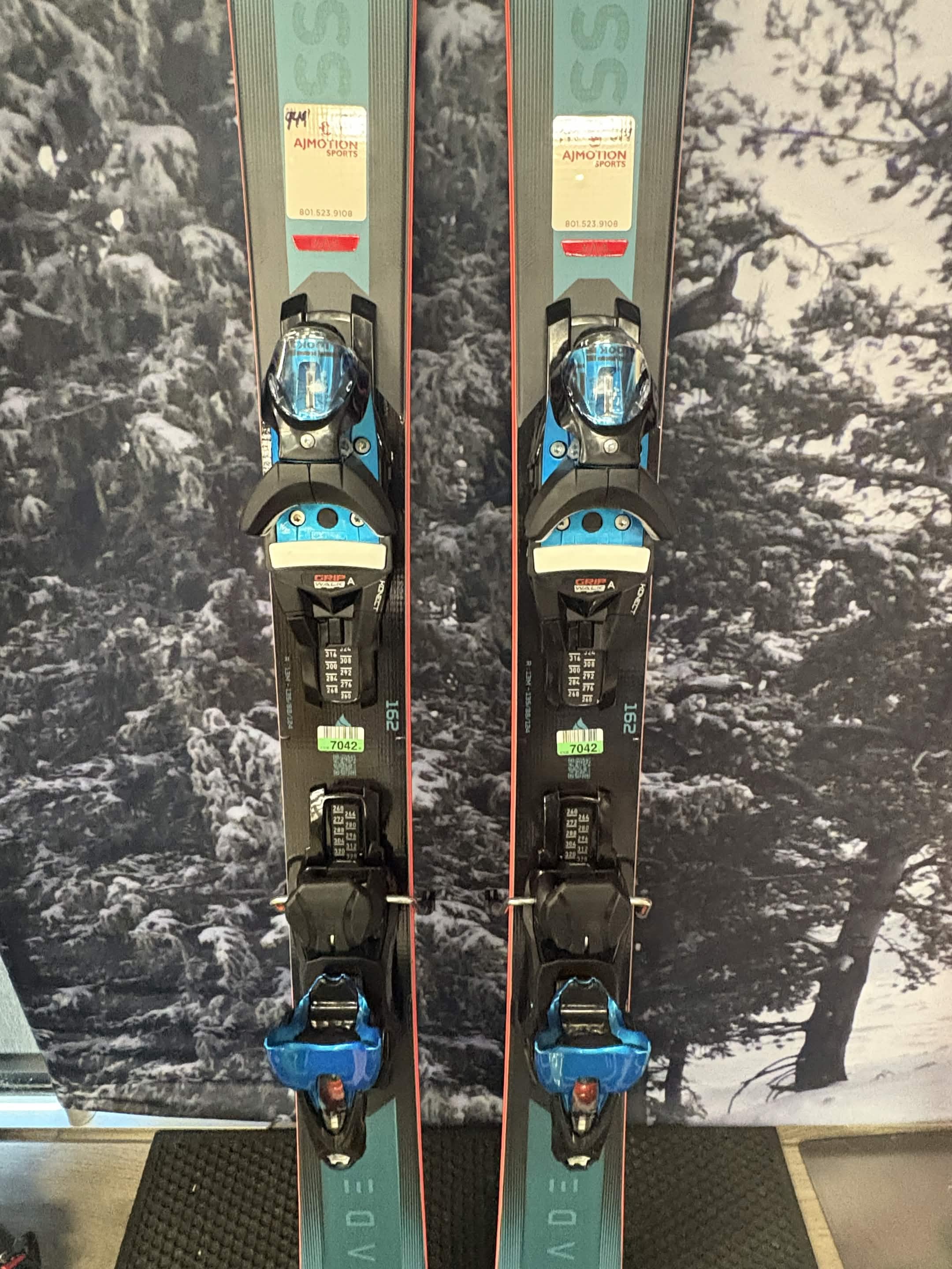 Rossignol Arcade 88 162cm Skis w/ ROSSIGNOL SPX Konect GW SYS Demo Binding - New 2027