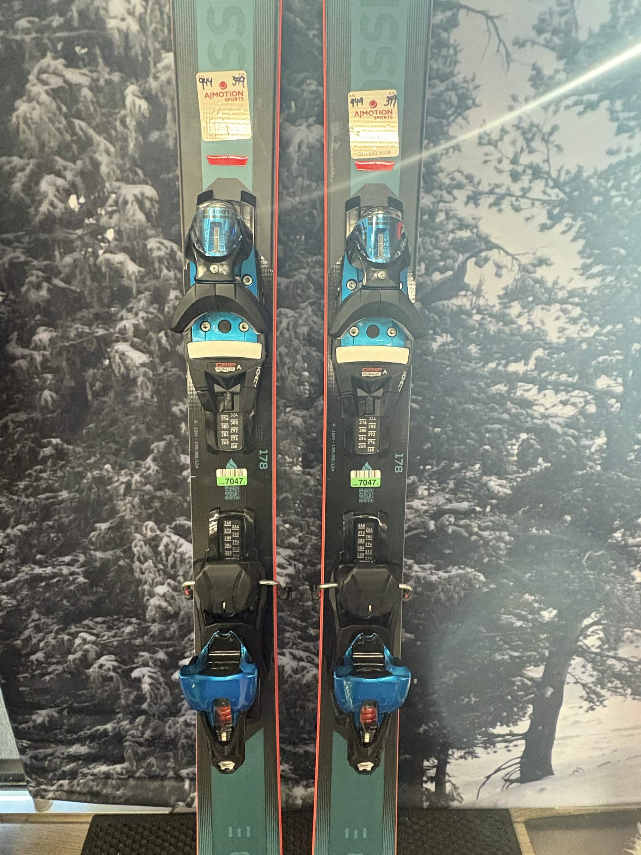 Rossignol Arcade 88 178cm Skis w/ ROSSIGNOL SPX Konect GW SYS Demo Binding - New 2027