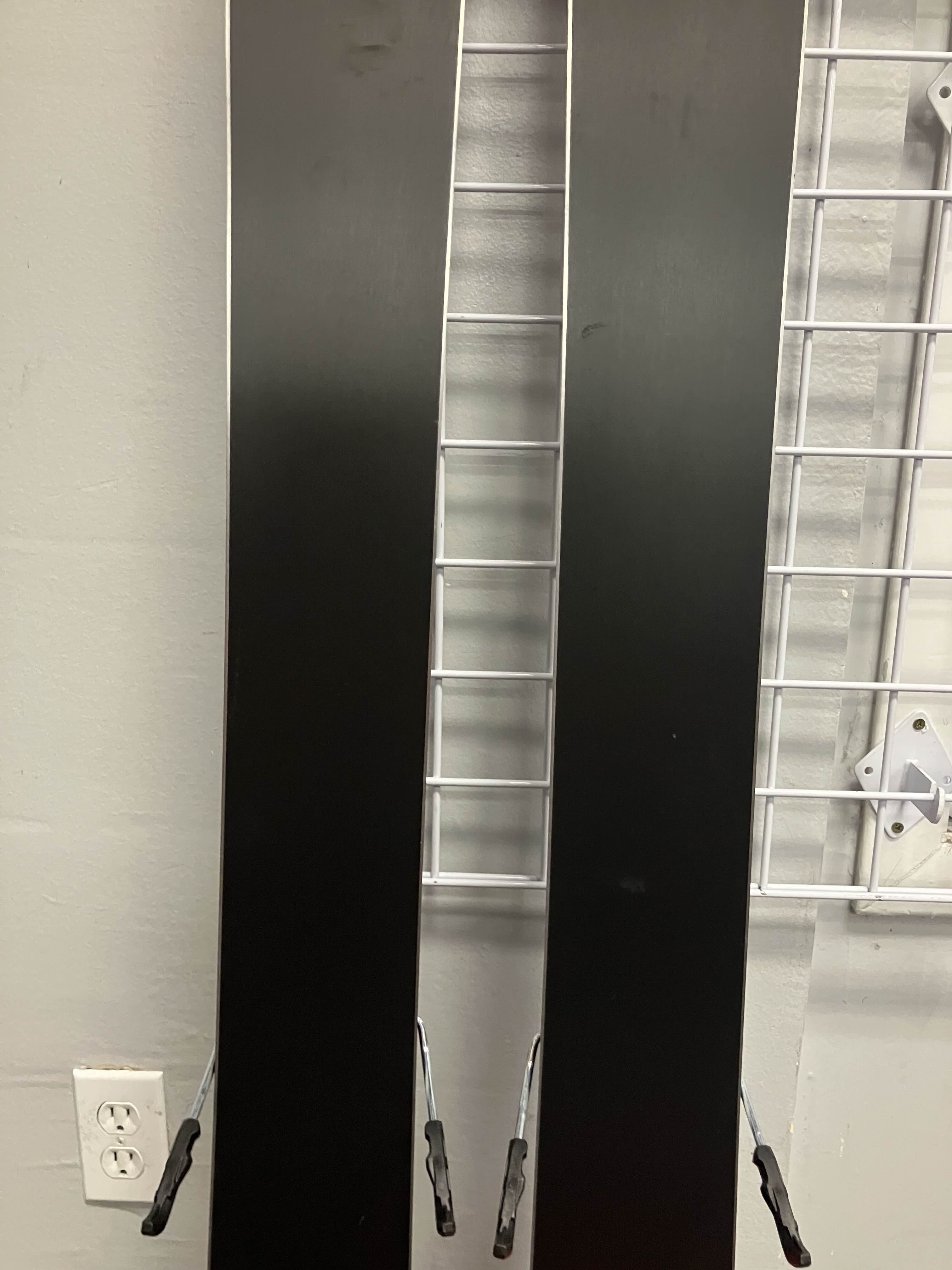 Used Blizzard Sheeva 10 168cm Skis w/ Atomic Strive 11 GW Bindings