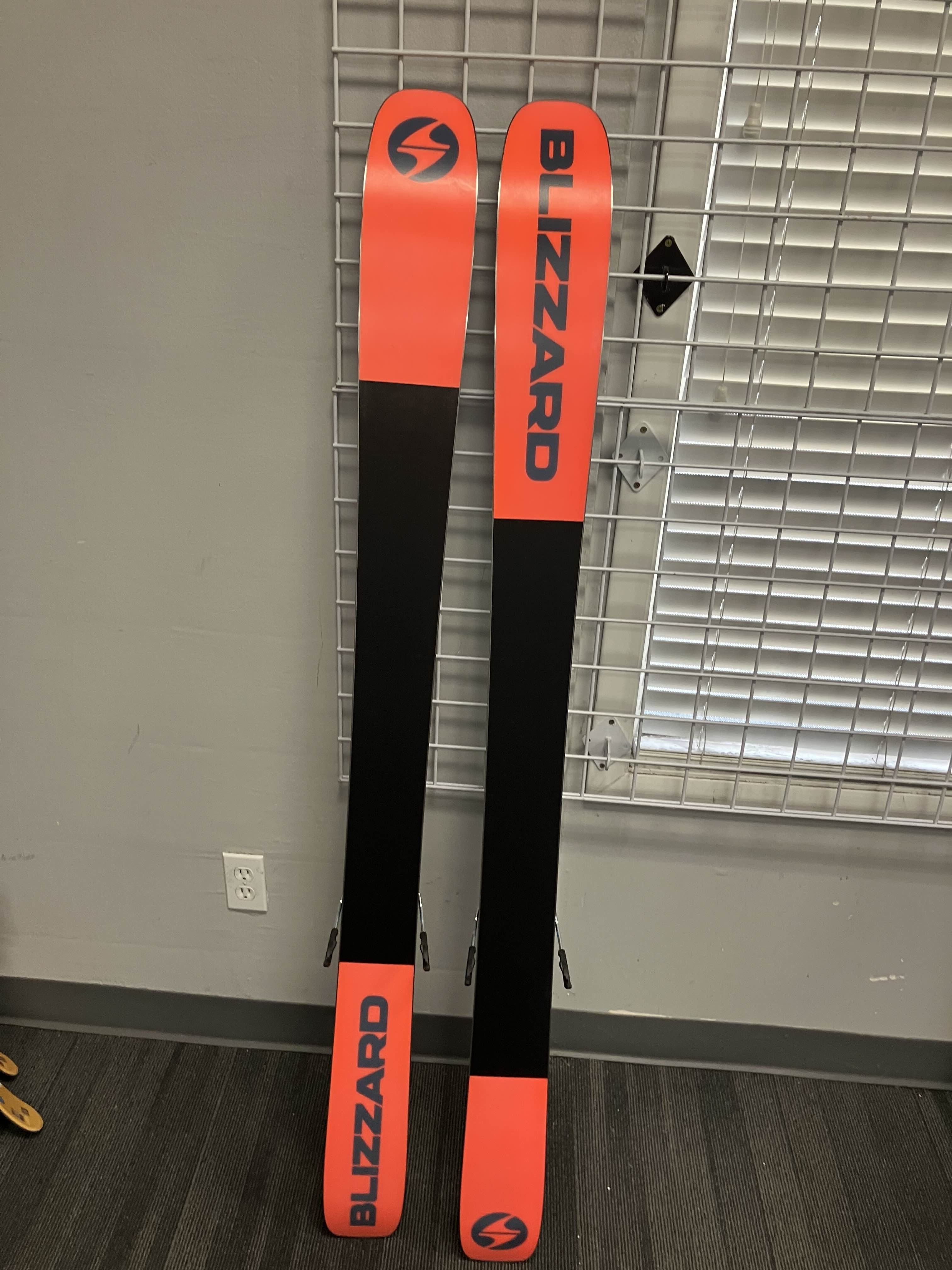 Used Blizzard Rustler 10 162cm Skis w/ Atomic Strive 11 GW Bindings