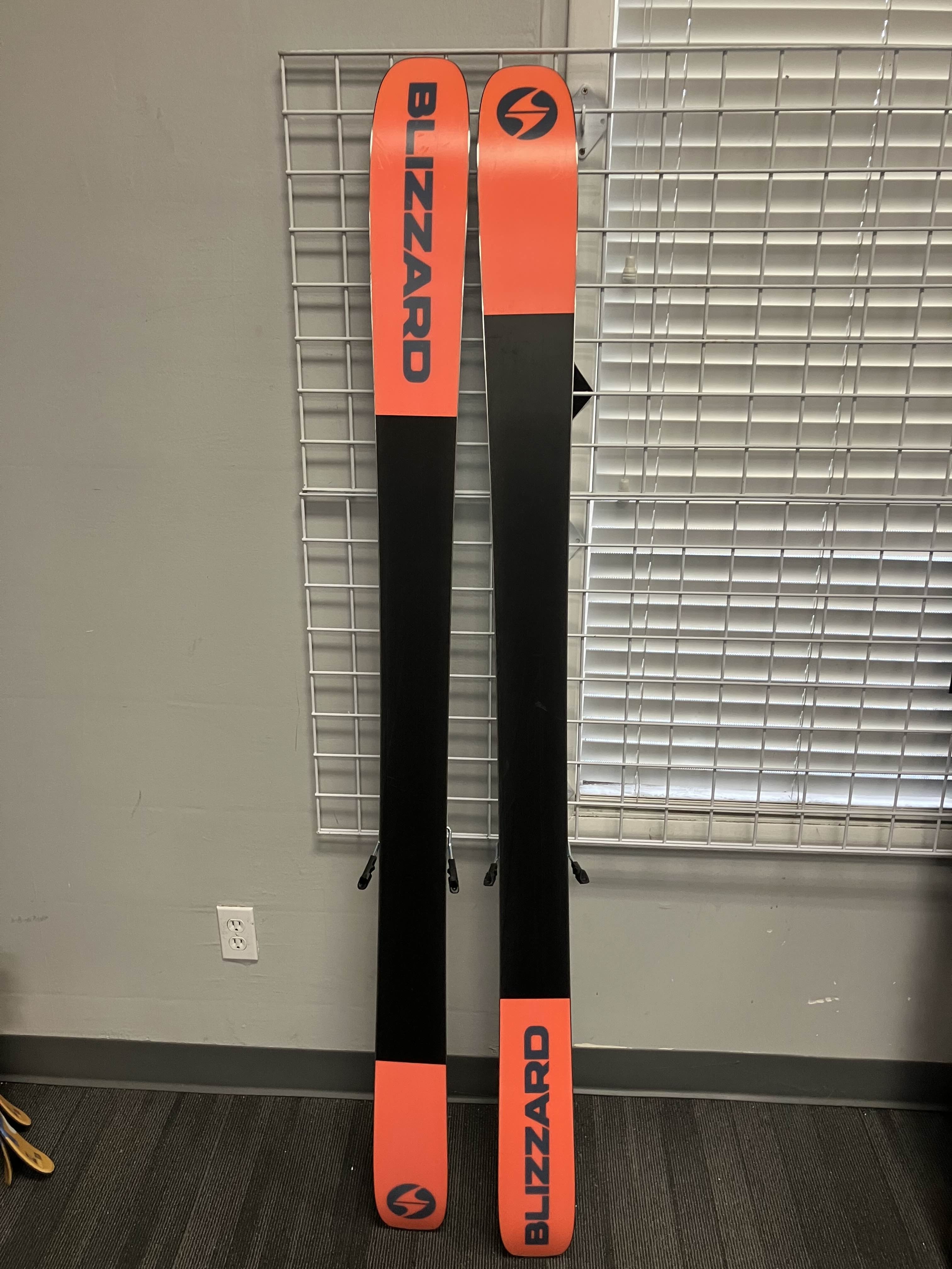 Used Blizzard Rustler 10 186cm Skis w/ Atomic Strive 13 GW Demo Bindings
