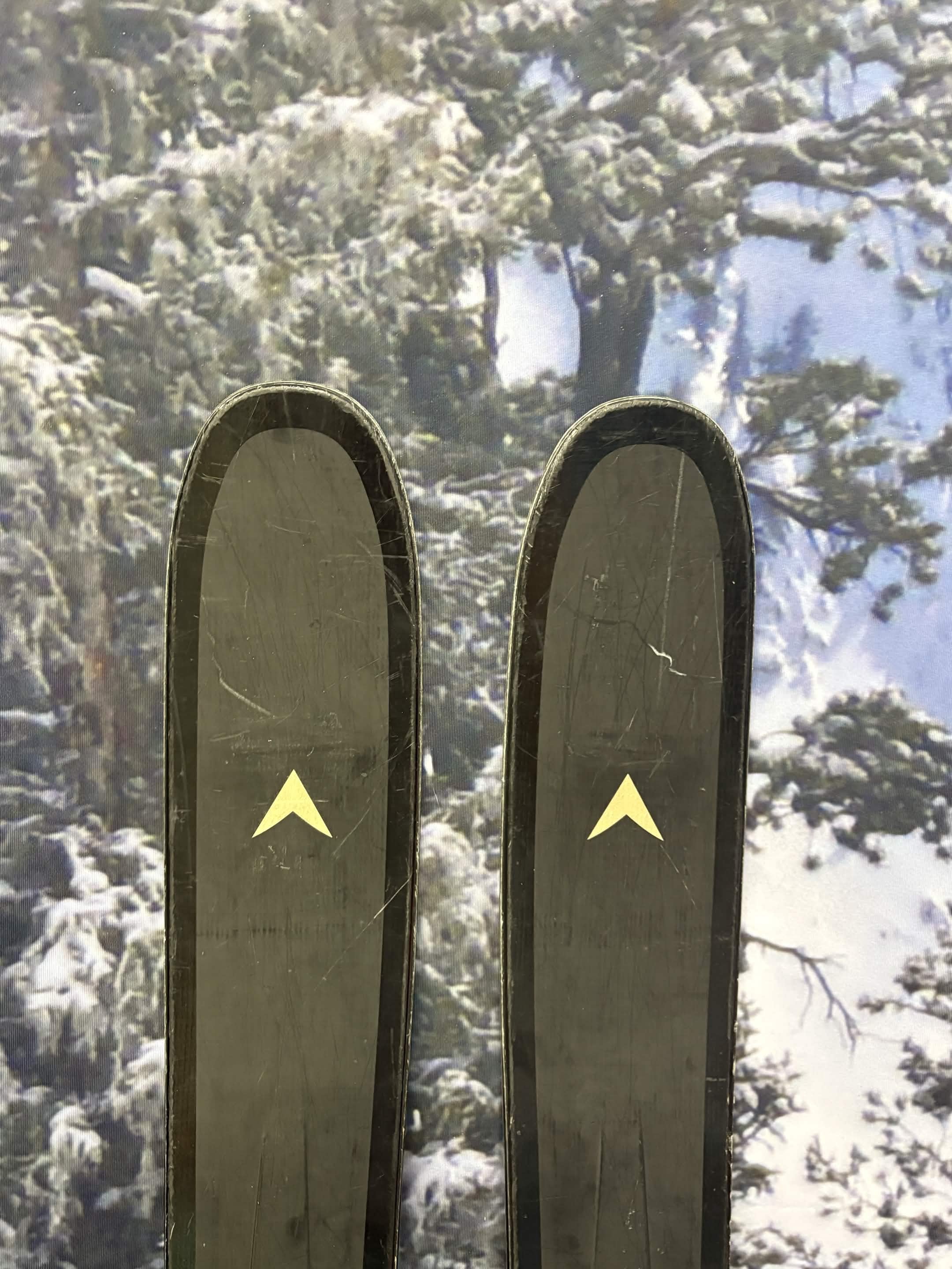 Dynastar M-Pro W 99 154cm Skis w/ ATOMIC Warden 11 Demo Binding - Used (2023)