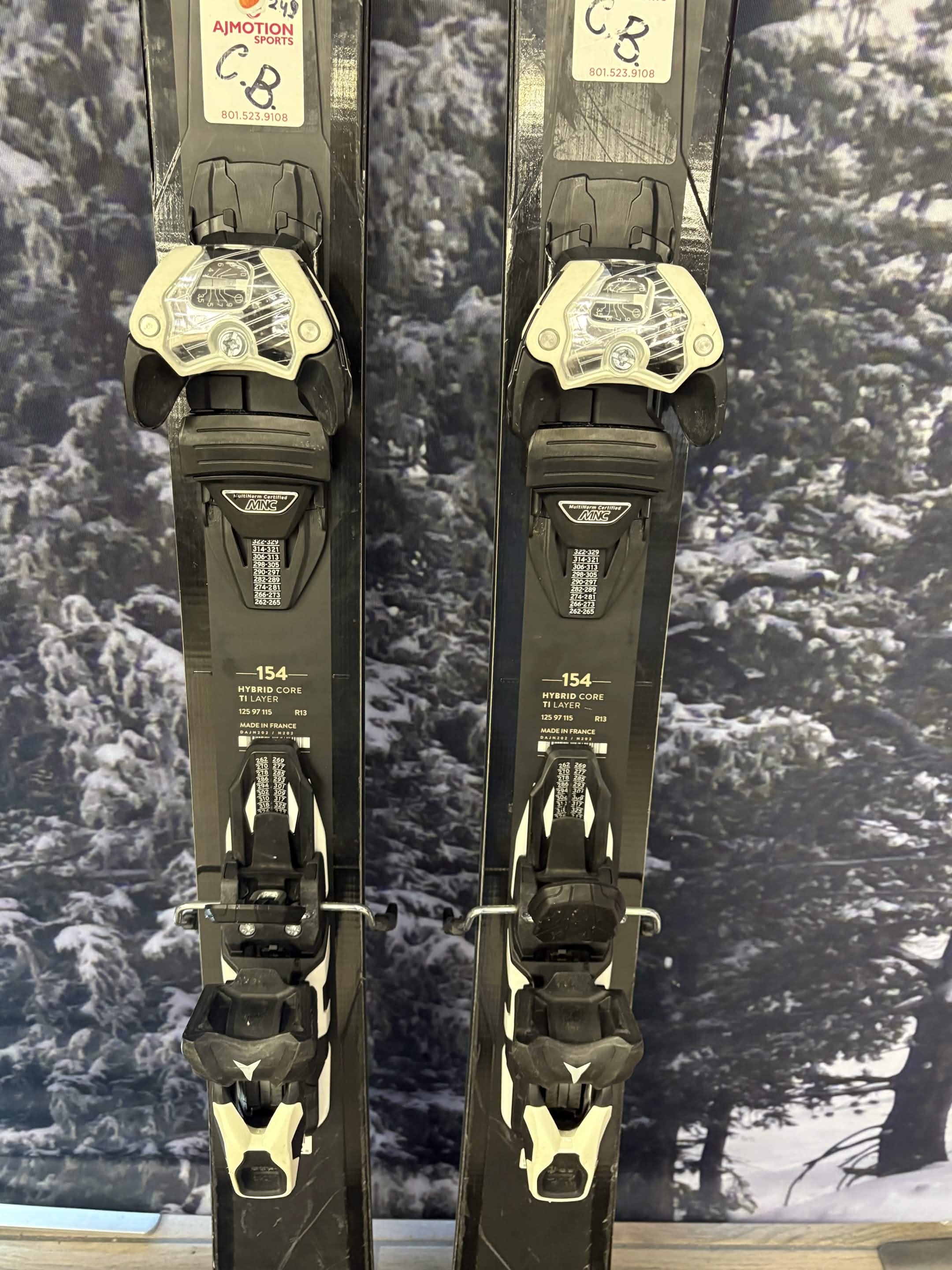 Dynastar M-Pro W 99 154cm Skis w/ ATOMIC Warden 11 Demo Binding - Used (2023)