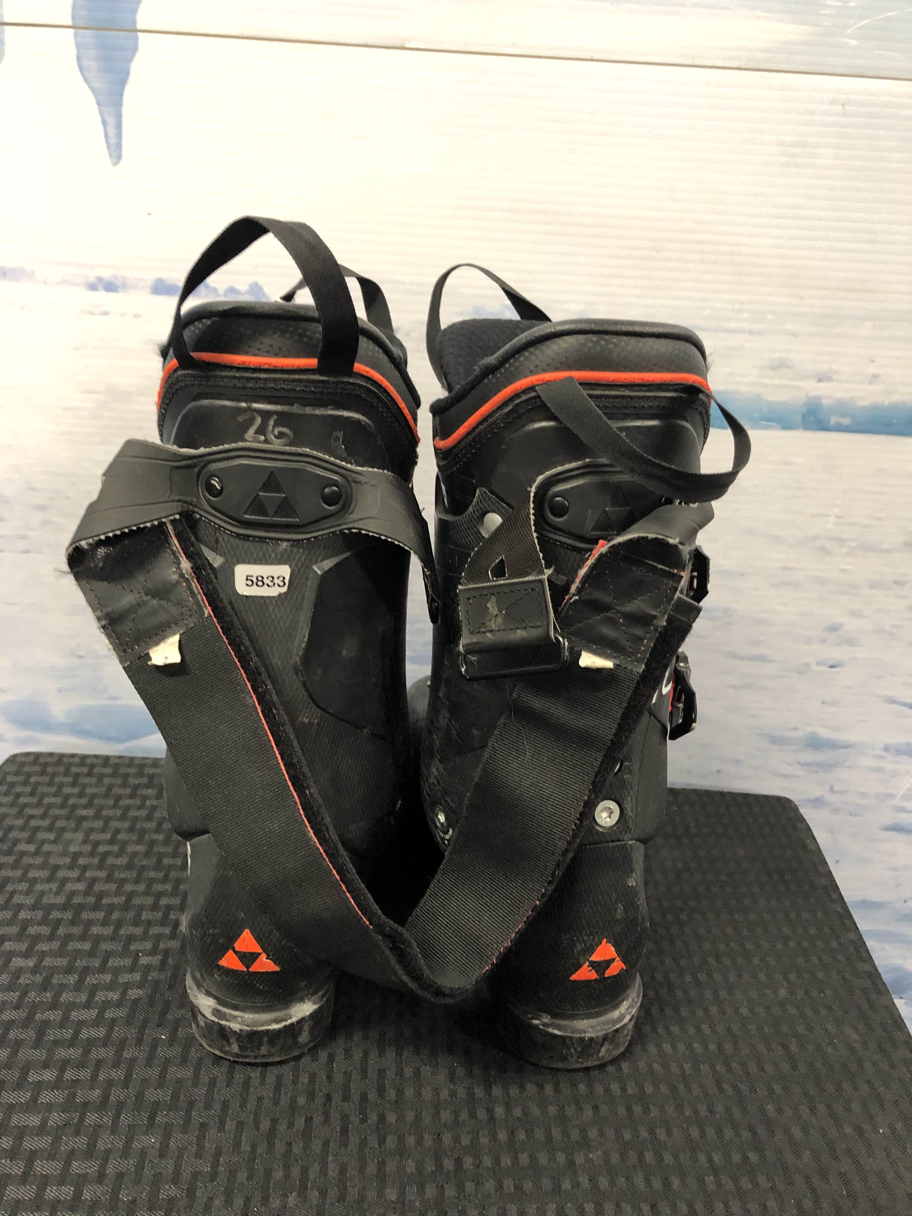 Used Fischer RC Pro 110 Ski Boot 26.5