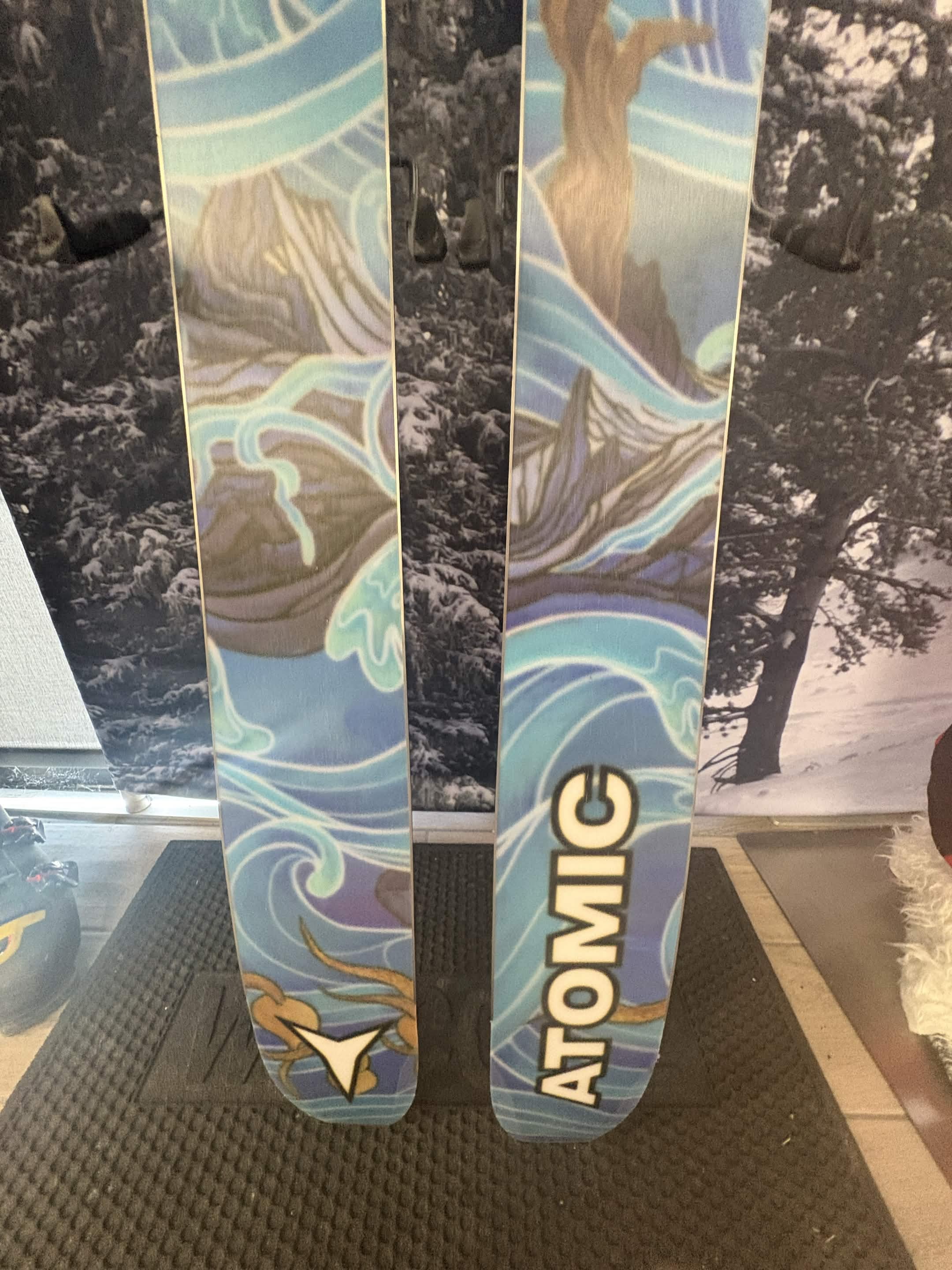 Atomic Bent Chetler 110 172cm Skis w/ SALOMON NR Strive 13 GW SAL Demo Binding - New 2026