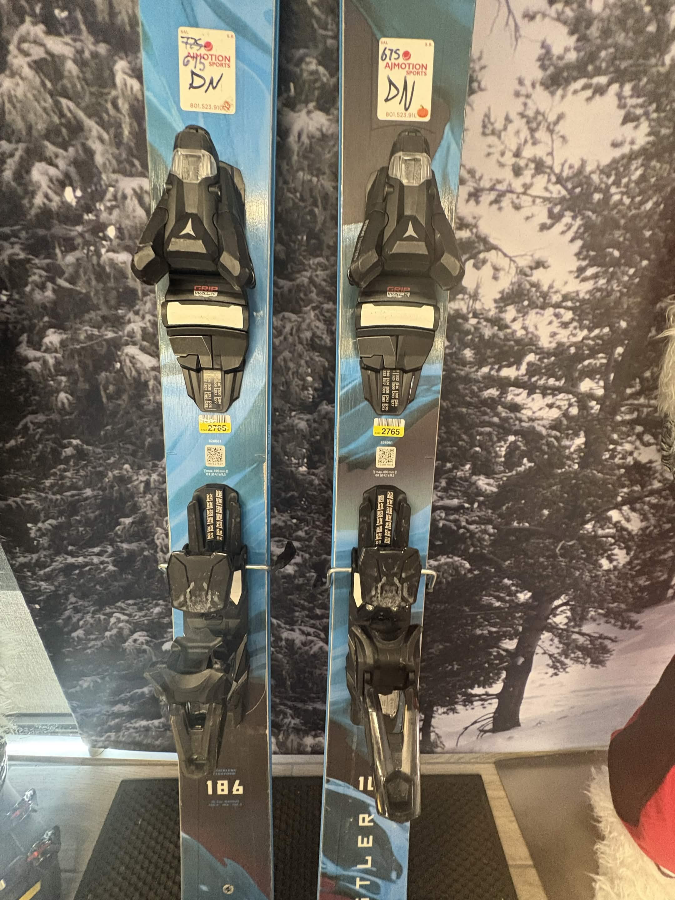 Blizzard Rustler 10 186cm Skis w/ ATOMIC NR Strive 13 GW Demo Binding -Lightly Used 2026