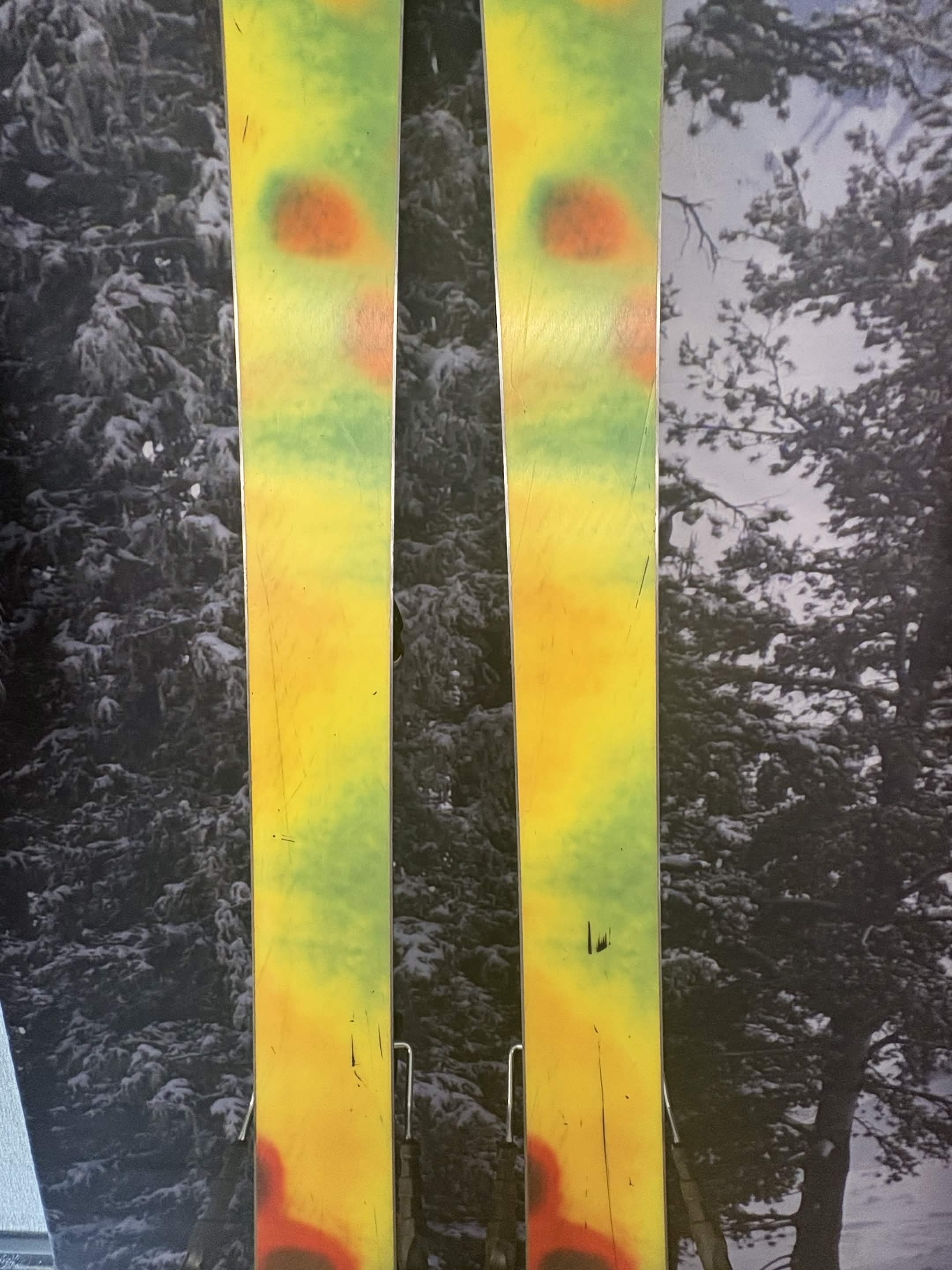 K2 Mindbender 89TI 176cm Skis w/ FISCHER Attack 13 LYT Demo Binding - Used (2024)