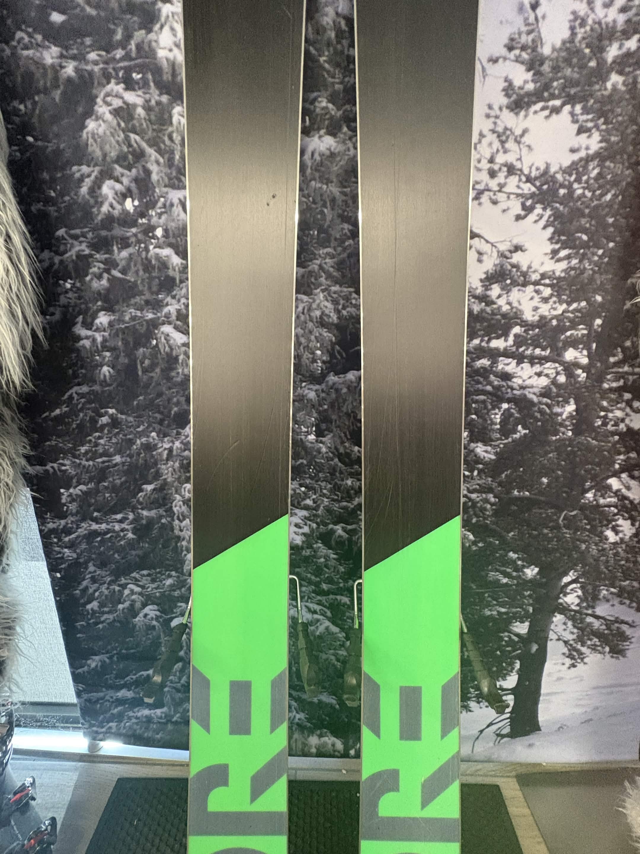 Head Kore 105 171cm Skis w/ TYROLIA Attack 13 Demo Binding - Used