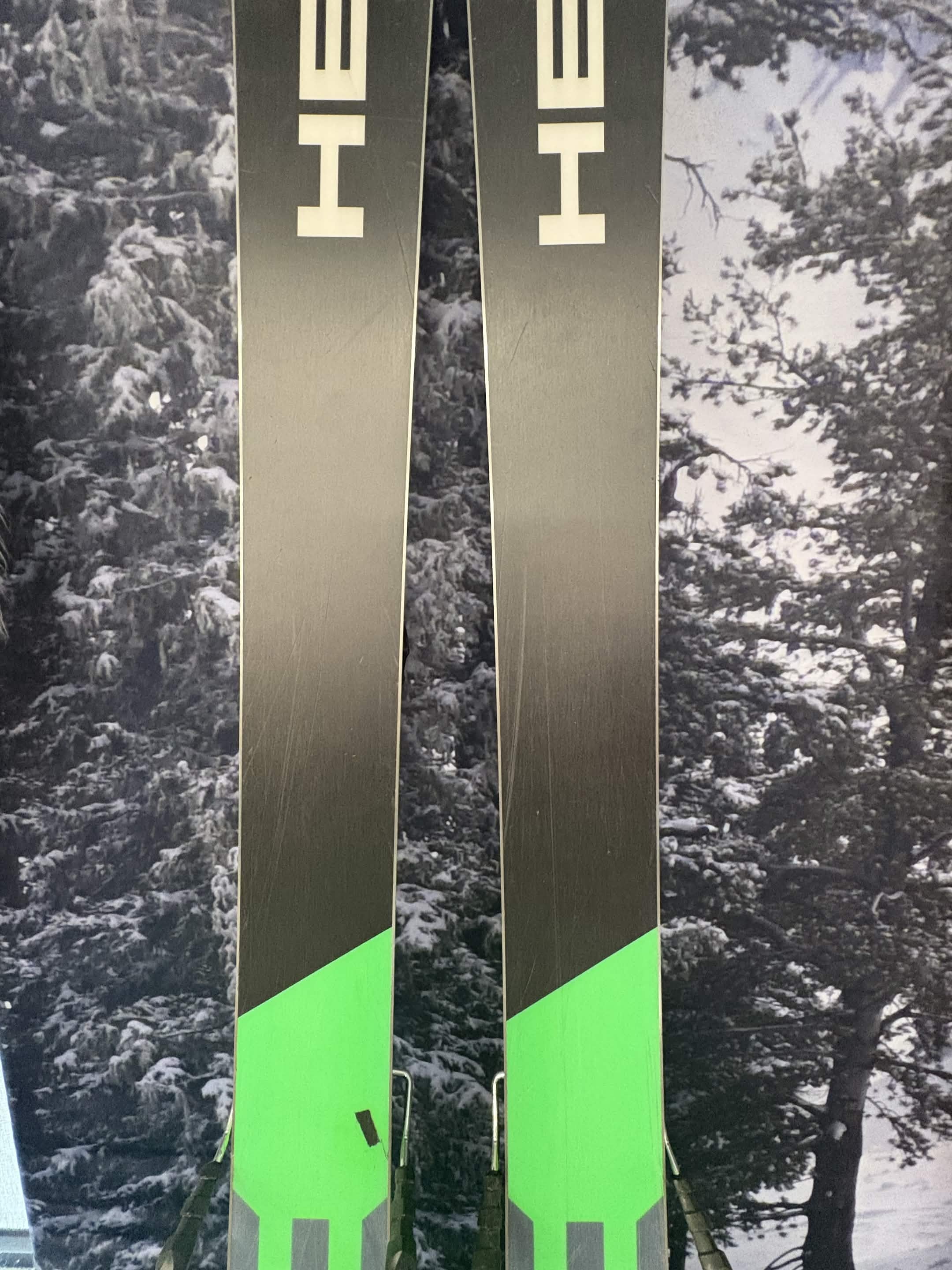 Head Kore 105 162cm Skis w/ TYROLIA Attack 13 Demo Binding - Used