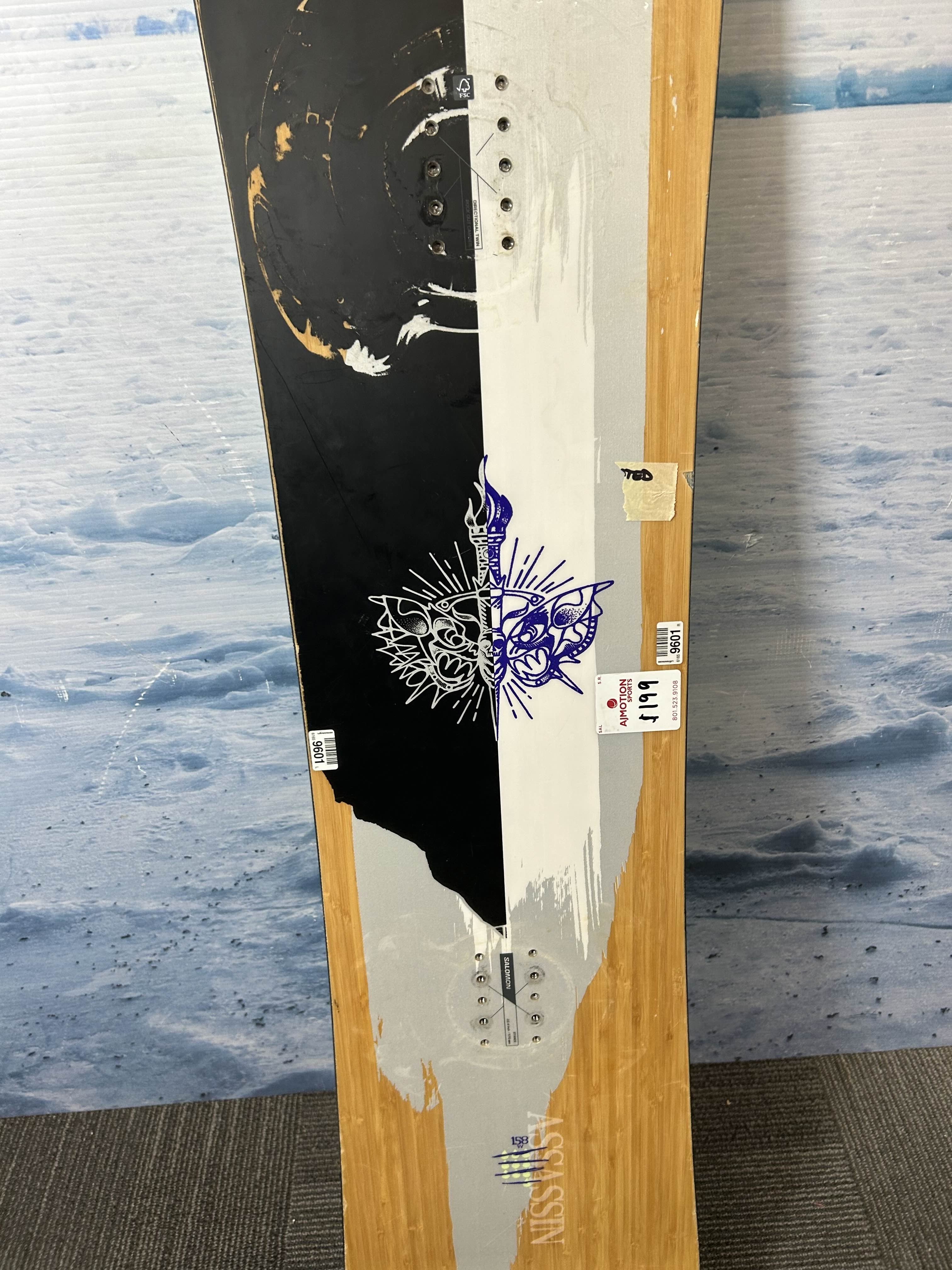 Well Loved Used Salomon Assassin 158 W Men's Snowboard - 158CM