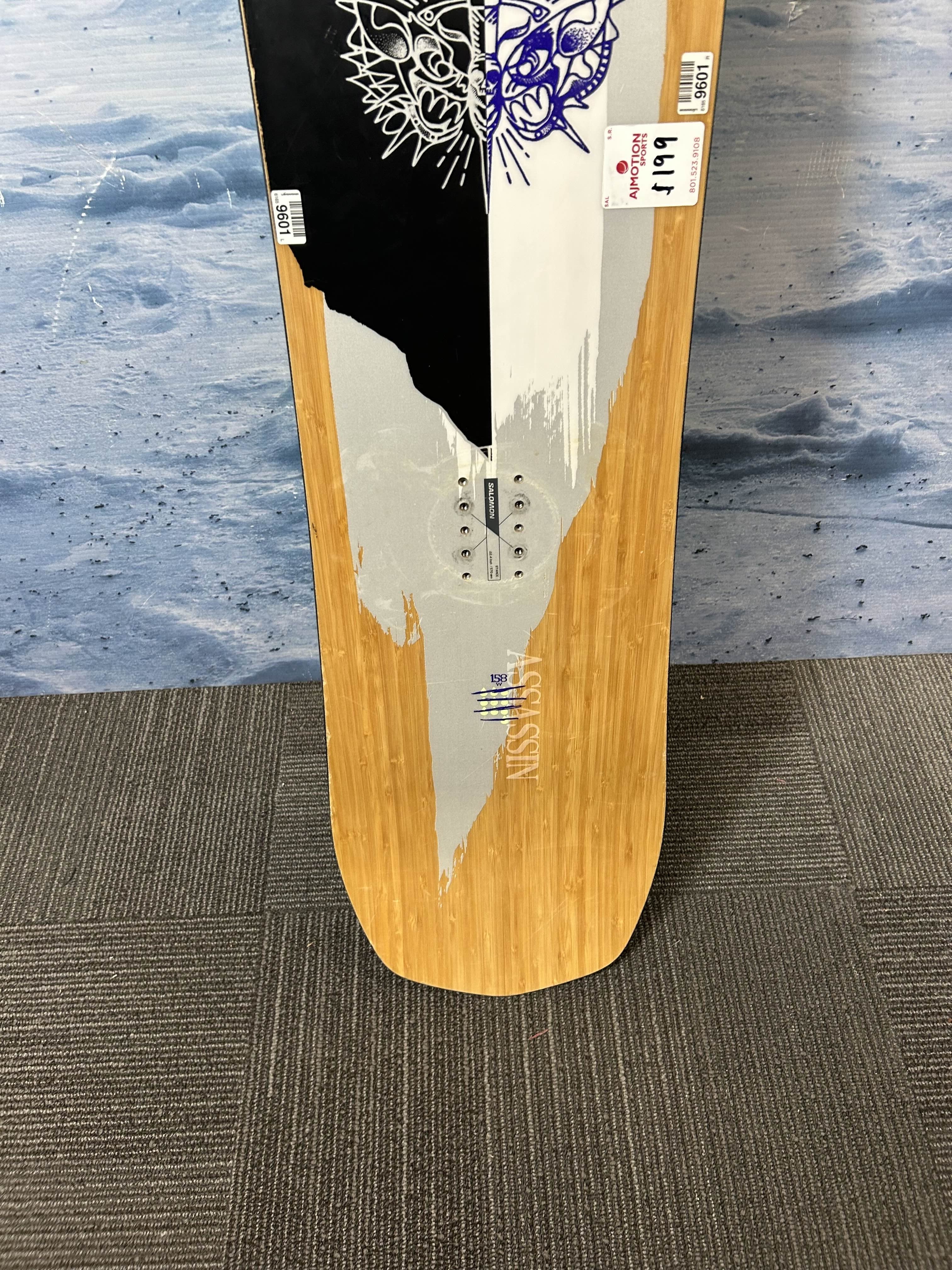 Well Loved Used Salomon Assassin 158 W Men's Snowboard - 158CM