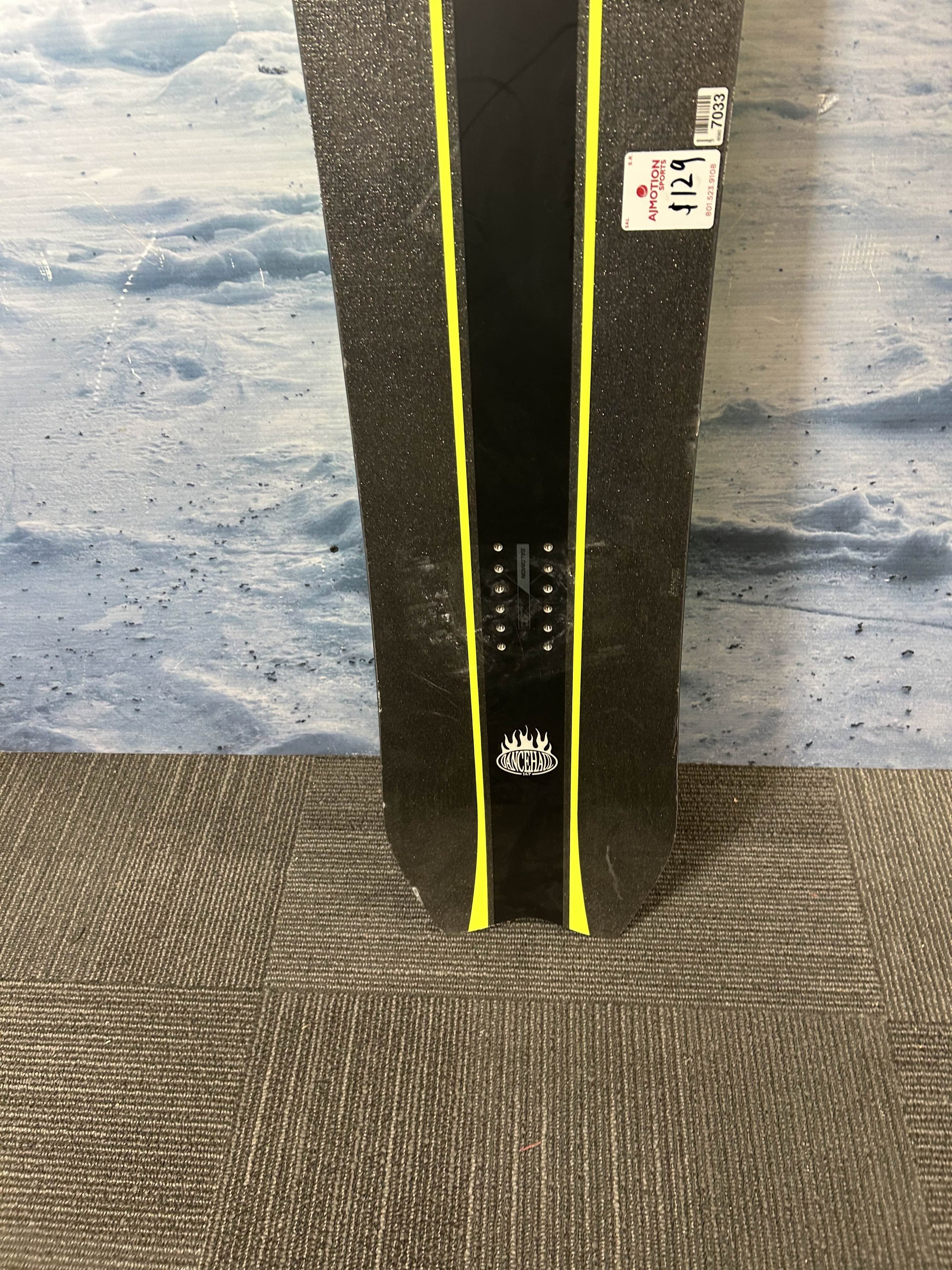 Well Loved 2023 Salomon Dancehaul 147 Men's Snowboard - 147CM