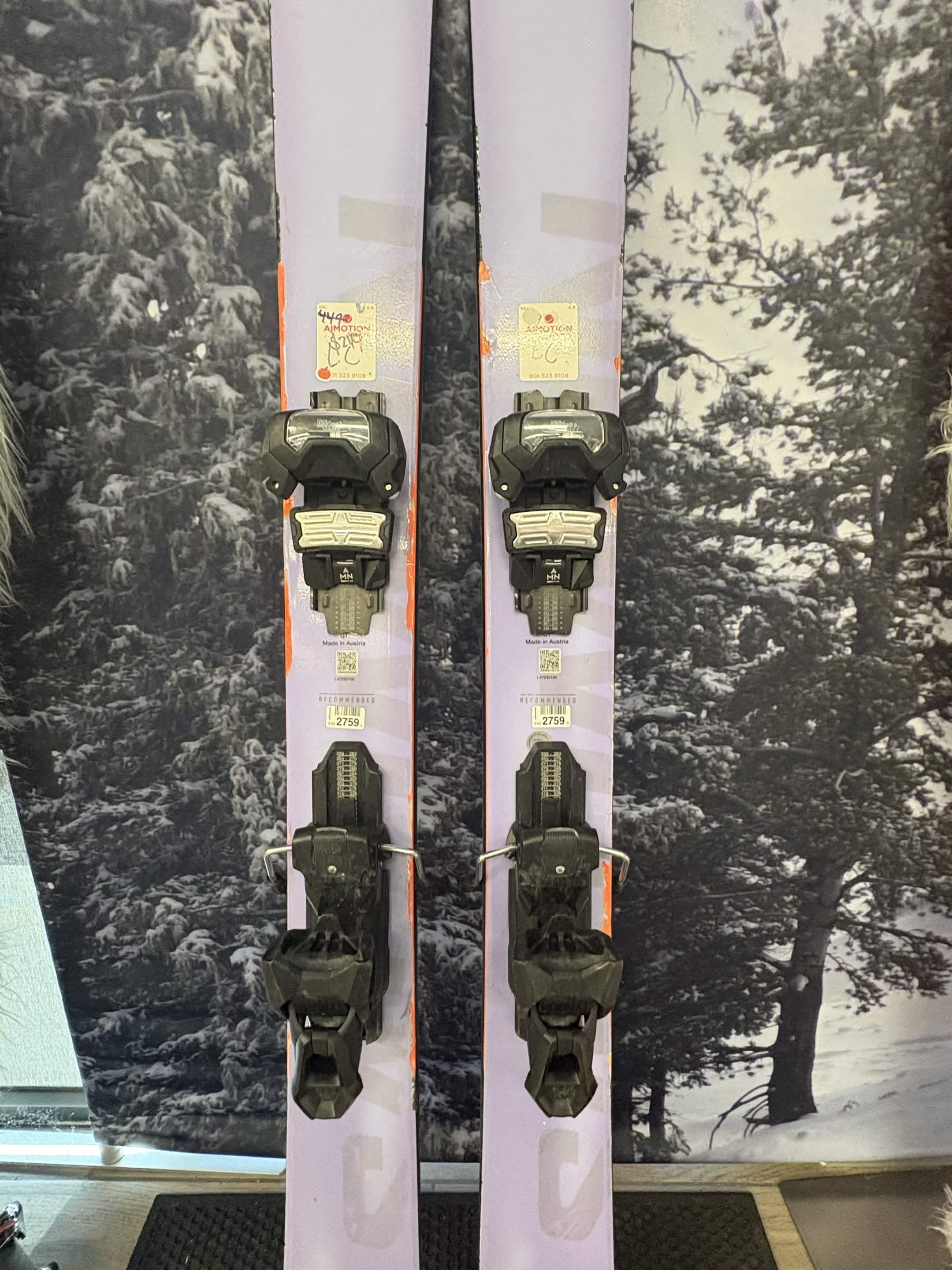 Used Salomon QST 106 Ski 173cm w/ Tyrolia Attack 14 Demo Binding