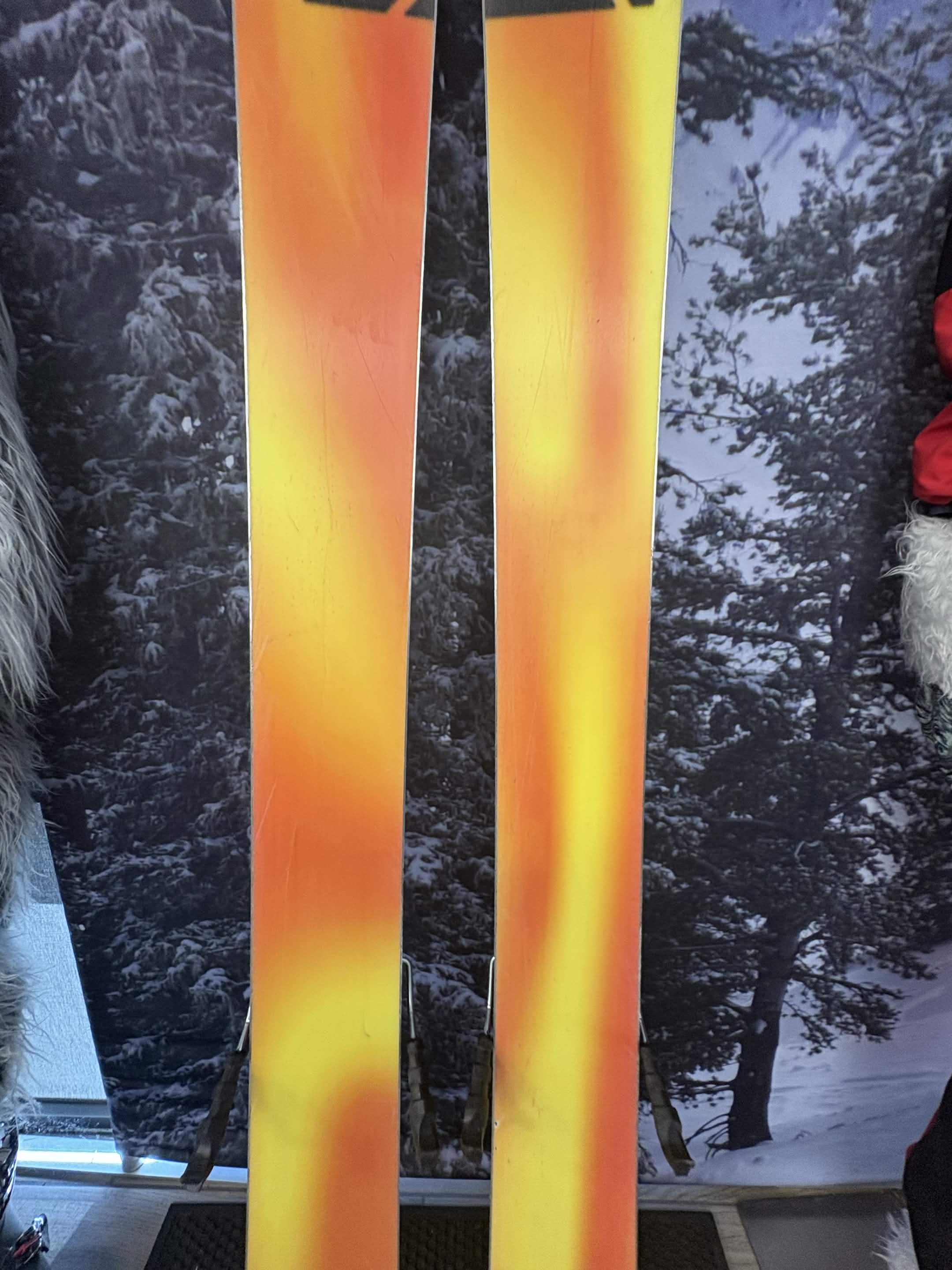 Used Salomon QST 106 Ski 173cm w/ Tyrolia Attack 14 Demo Binding