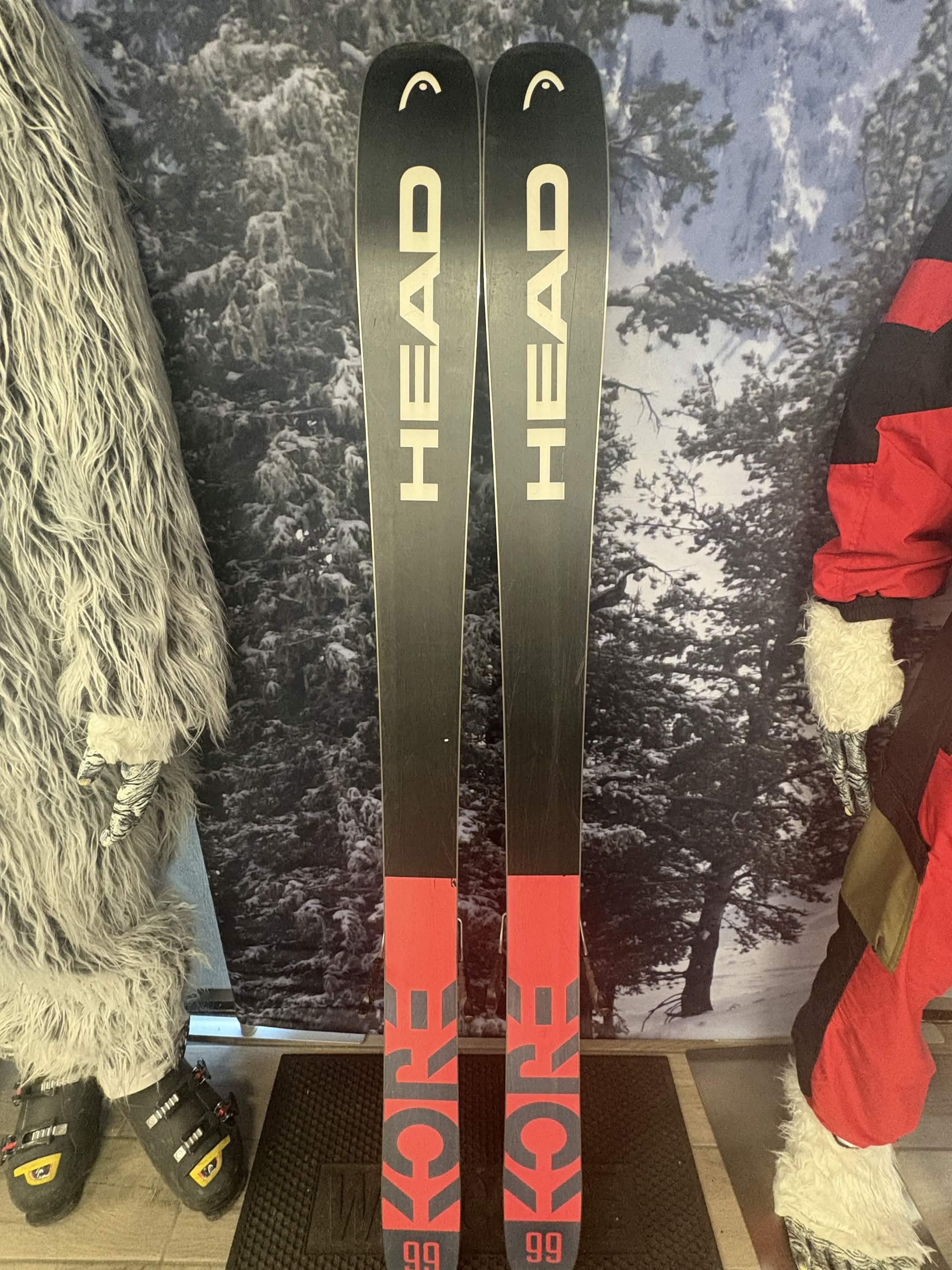 Head Kore 99 162cm Skis w/ TYROLIA Tyrolia Attack 13 Demo Binding - Used
