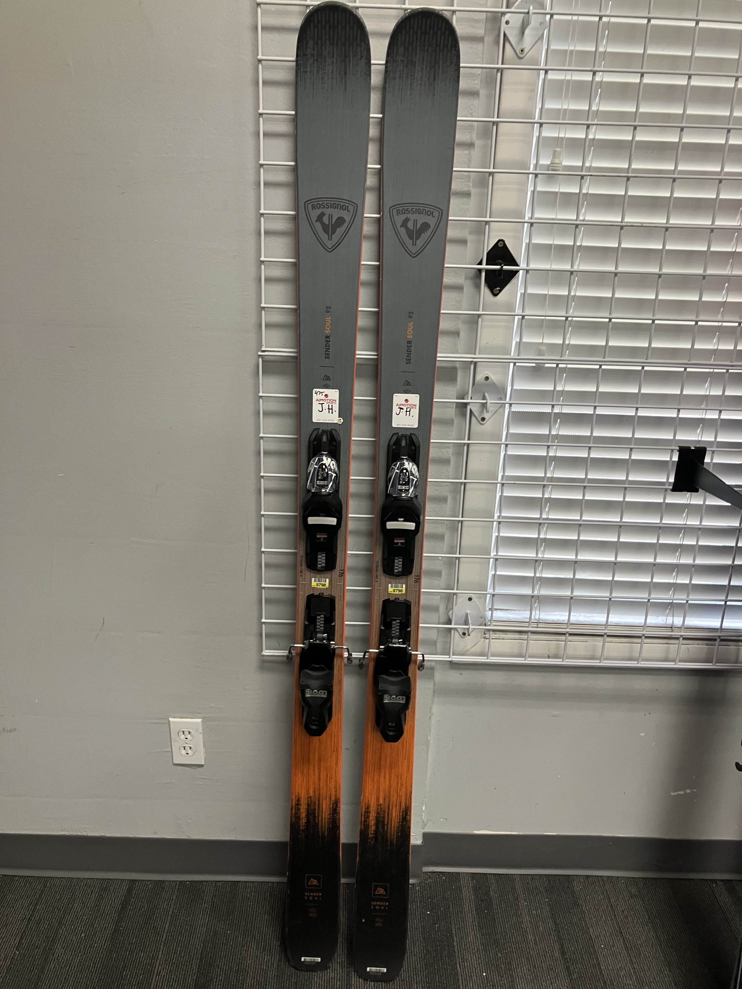 Used Rossignol Sender Soul 92 176cm w/ Look Xpress 11 GW Adjustable Bindings