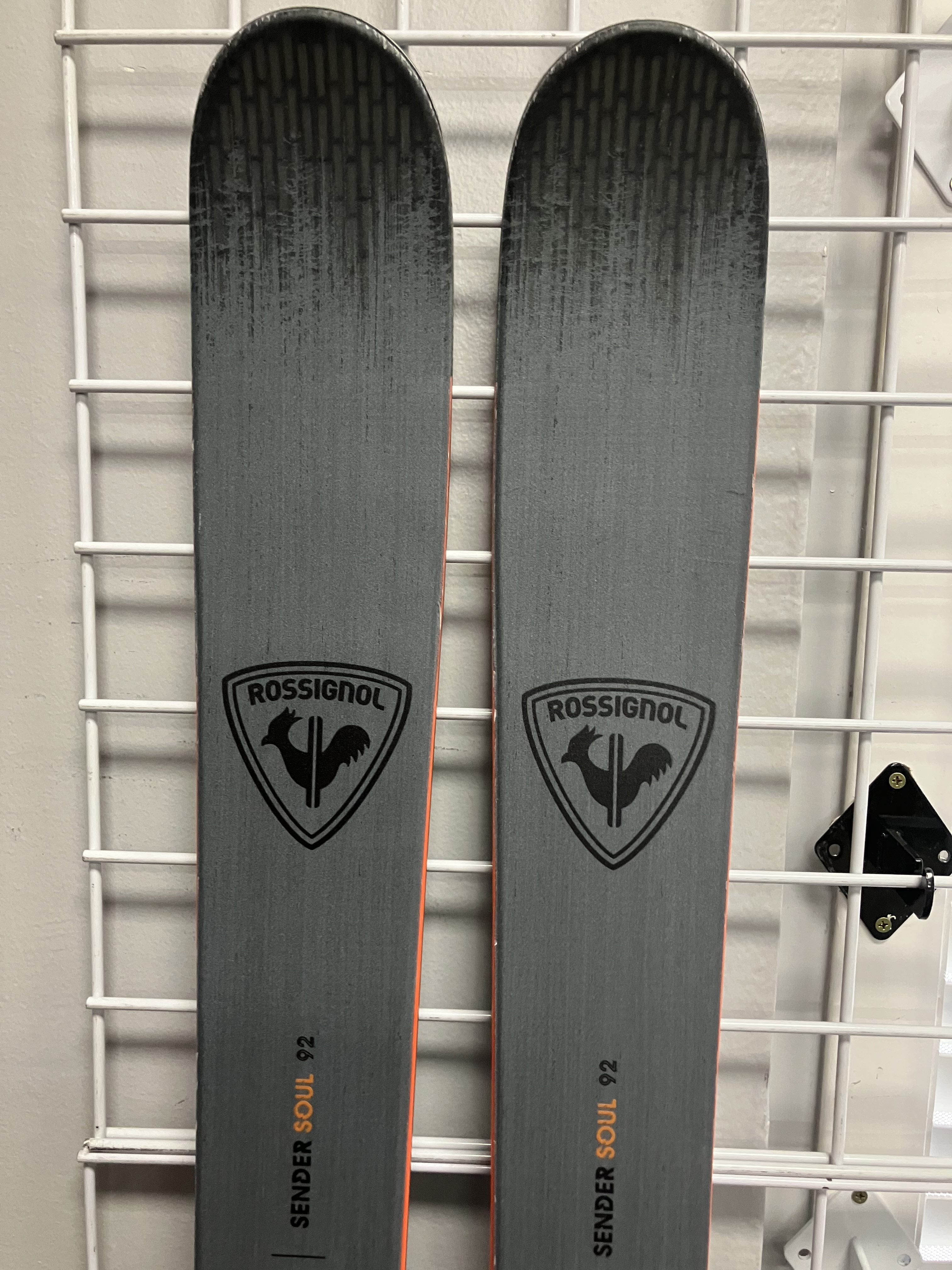 Used Rossignol Sender Soul 92 176cm w/ Look Xpress 11 GW Adjustable Bindings