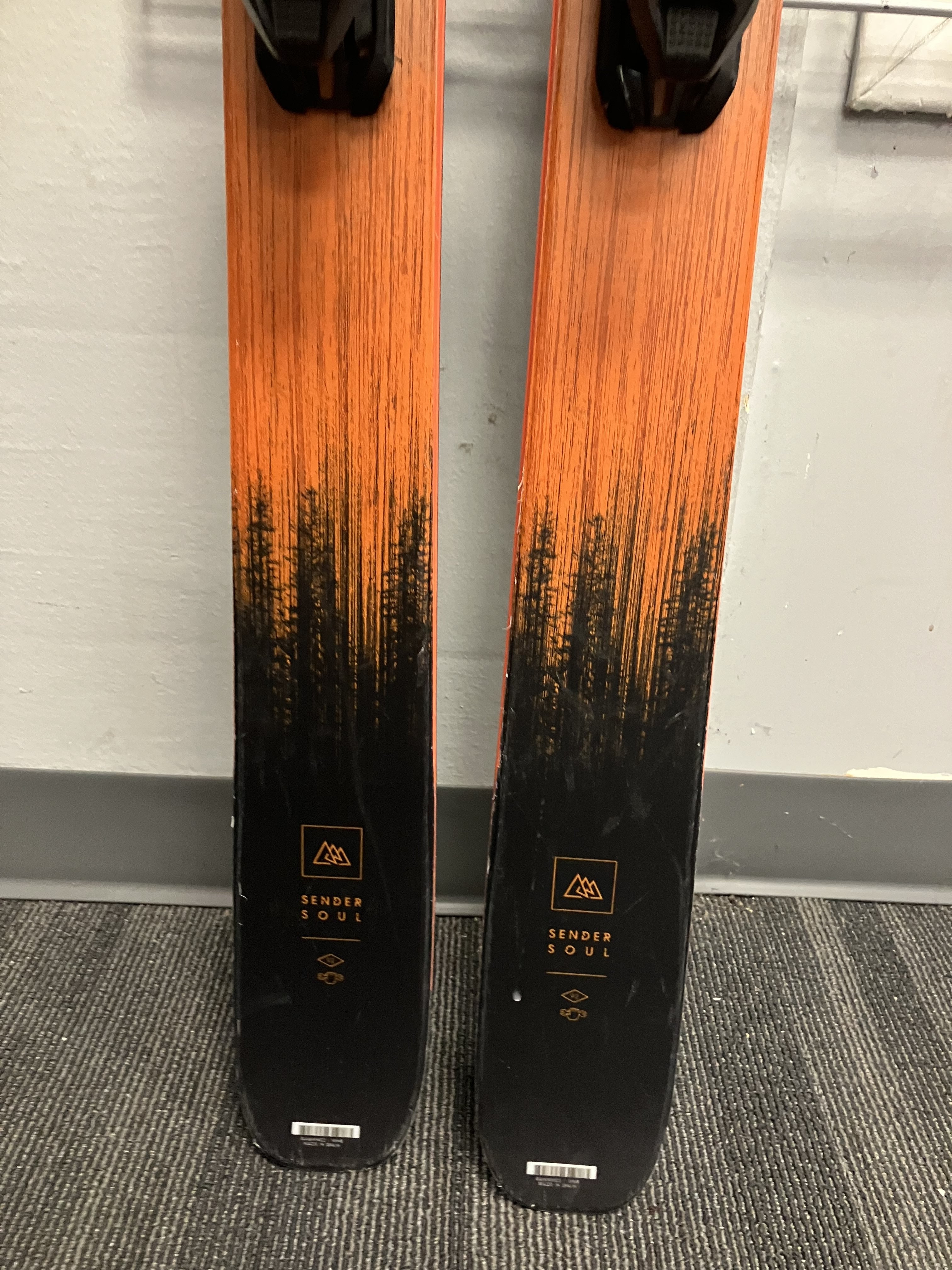 Used Rossignol Sender Soul 92 176cm w/ Look Xpress 11 GW Adjustable Bindings