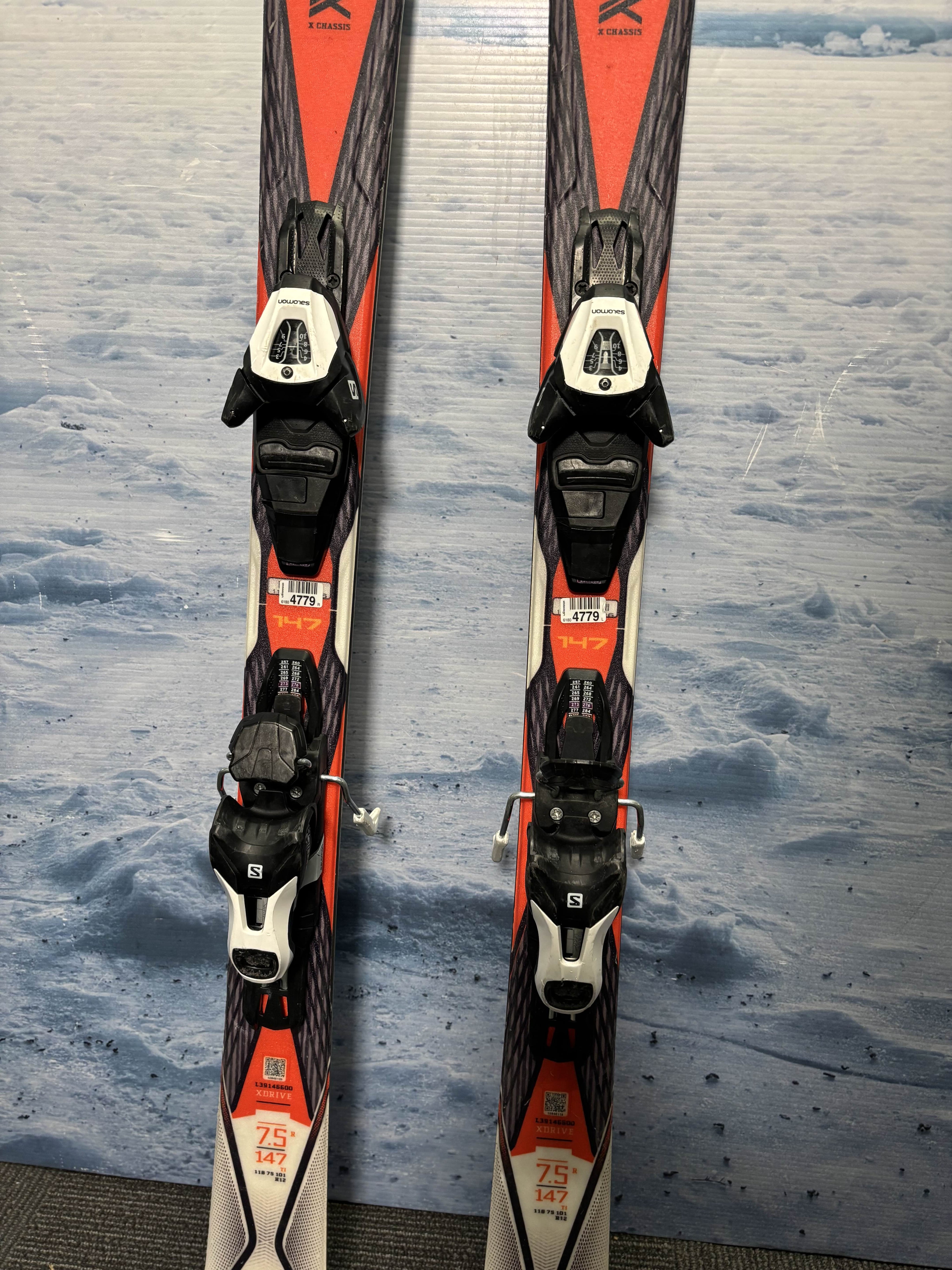 Used Salomon XDrive 75 Ski 147cm w/ Salomon Lithium 10 Rental Bindings