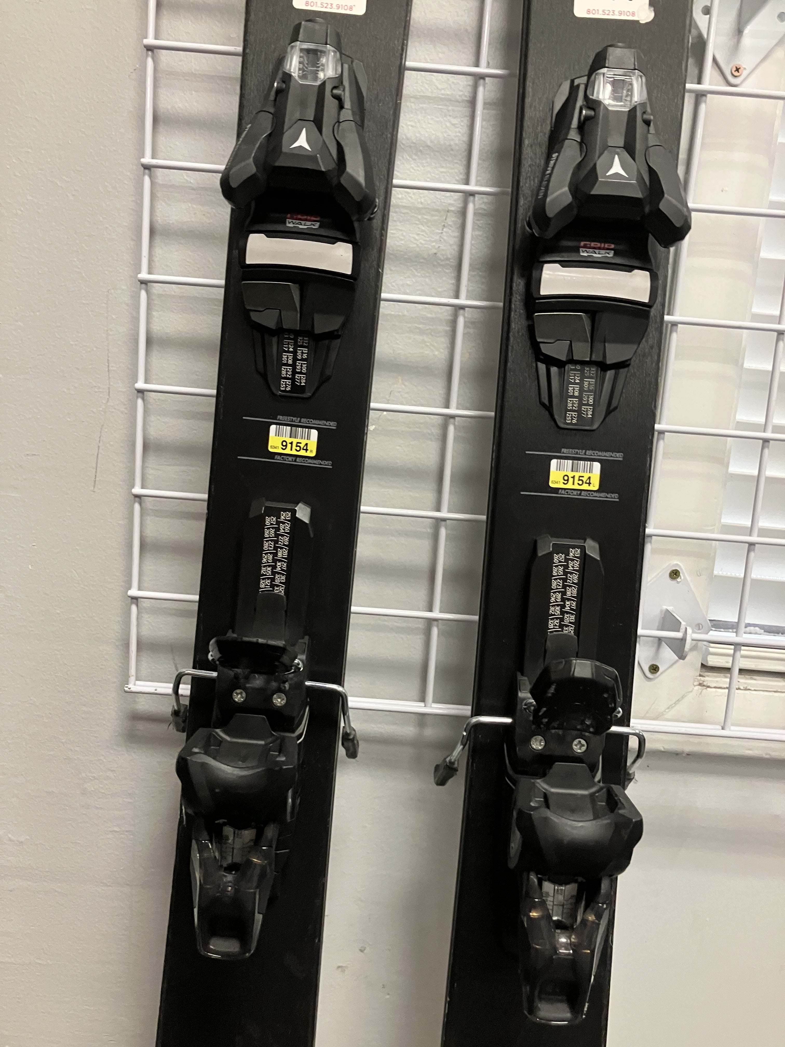 Used Armada Arv 100 172cm Skis w/ Atomic Strive 11 Bindings