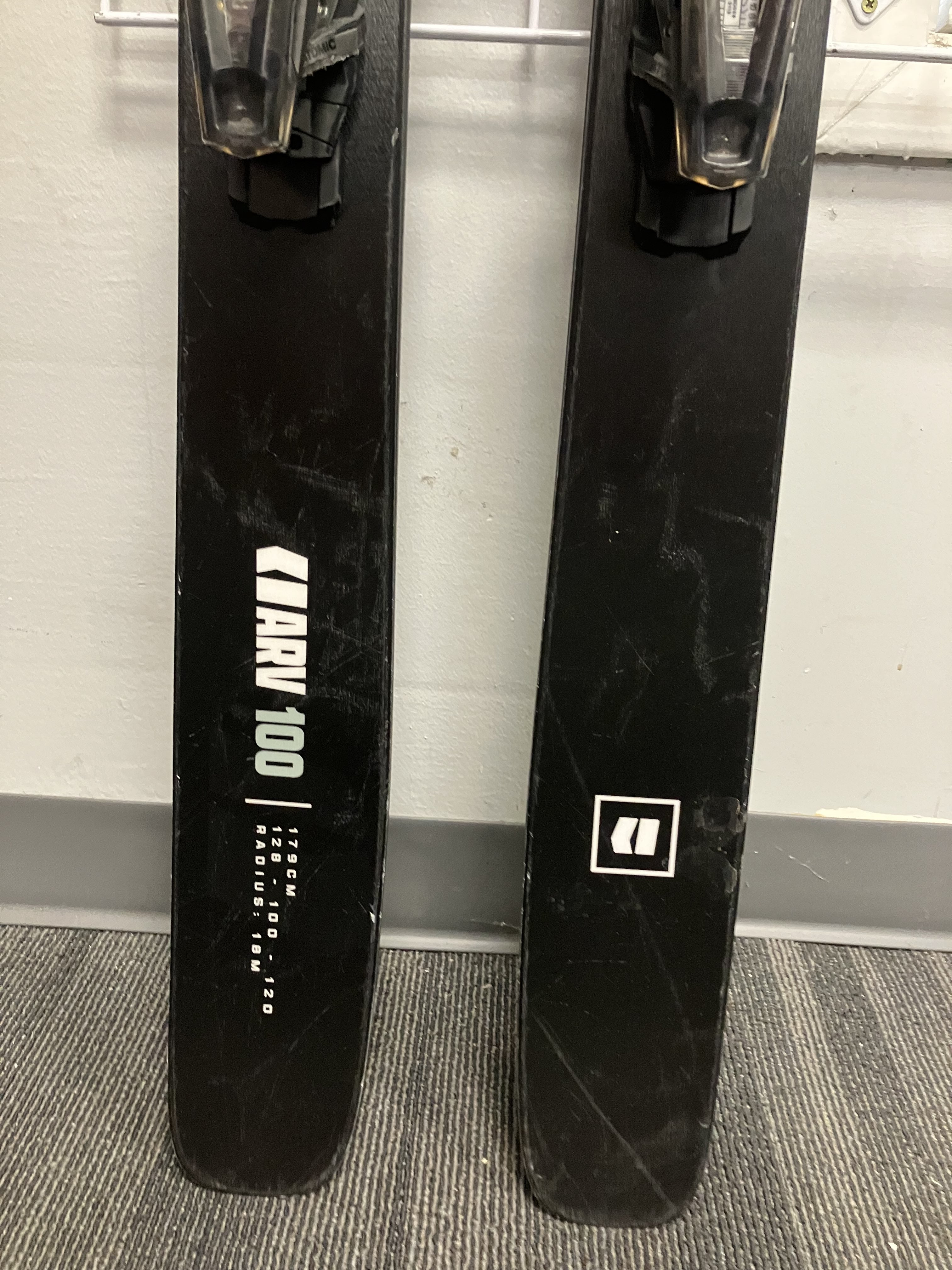 Used Armada Arv 100 179cm Skis w/ Atomic Strive 11 Bindings
