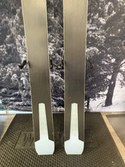 Atomic Vantage 90 Ti W 161cm Skis w/ SALOMON WARDEN 11 Demo Binding - Used